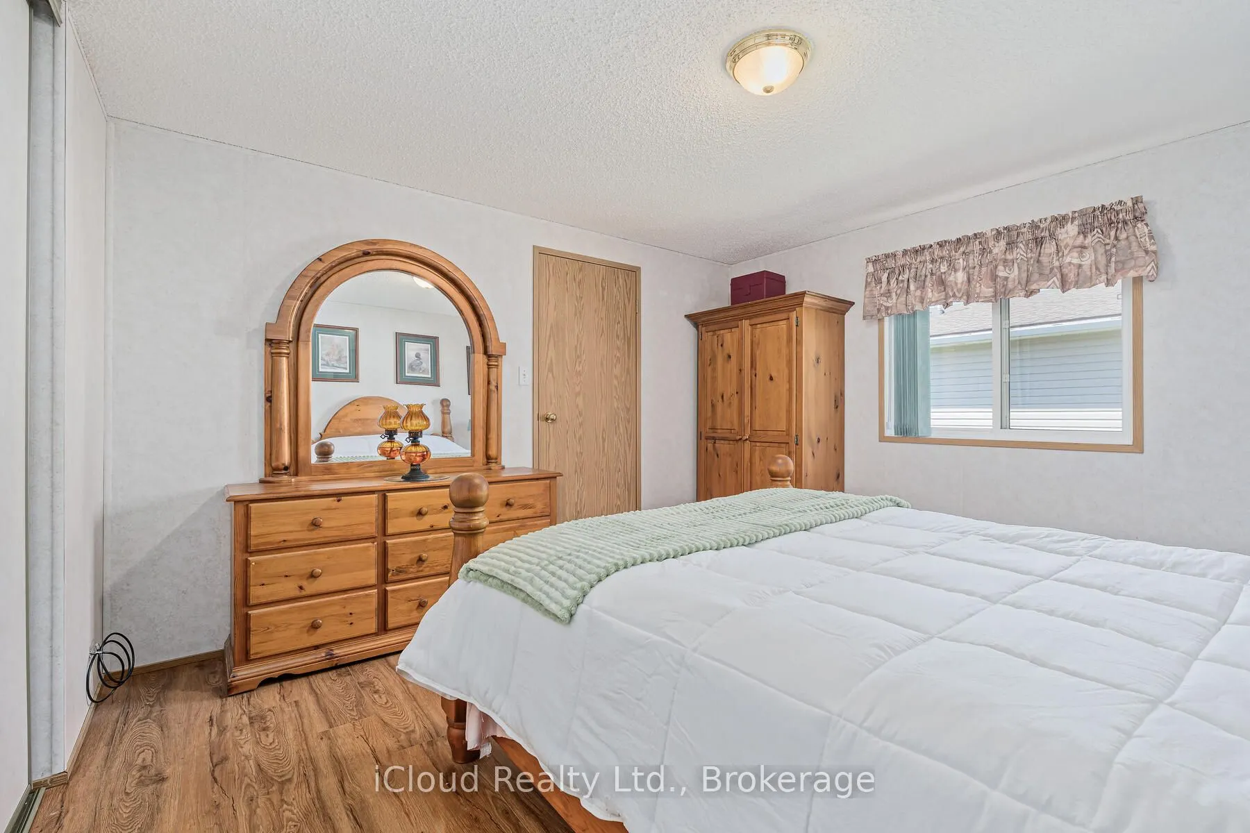 2 Trillium Beach Drive