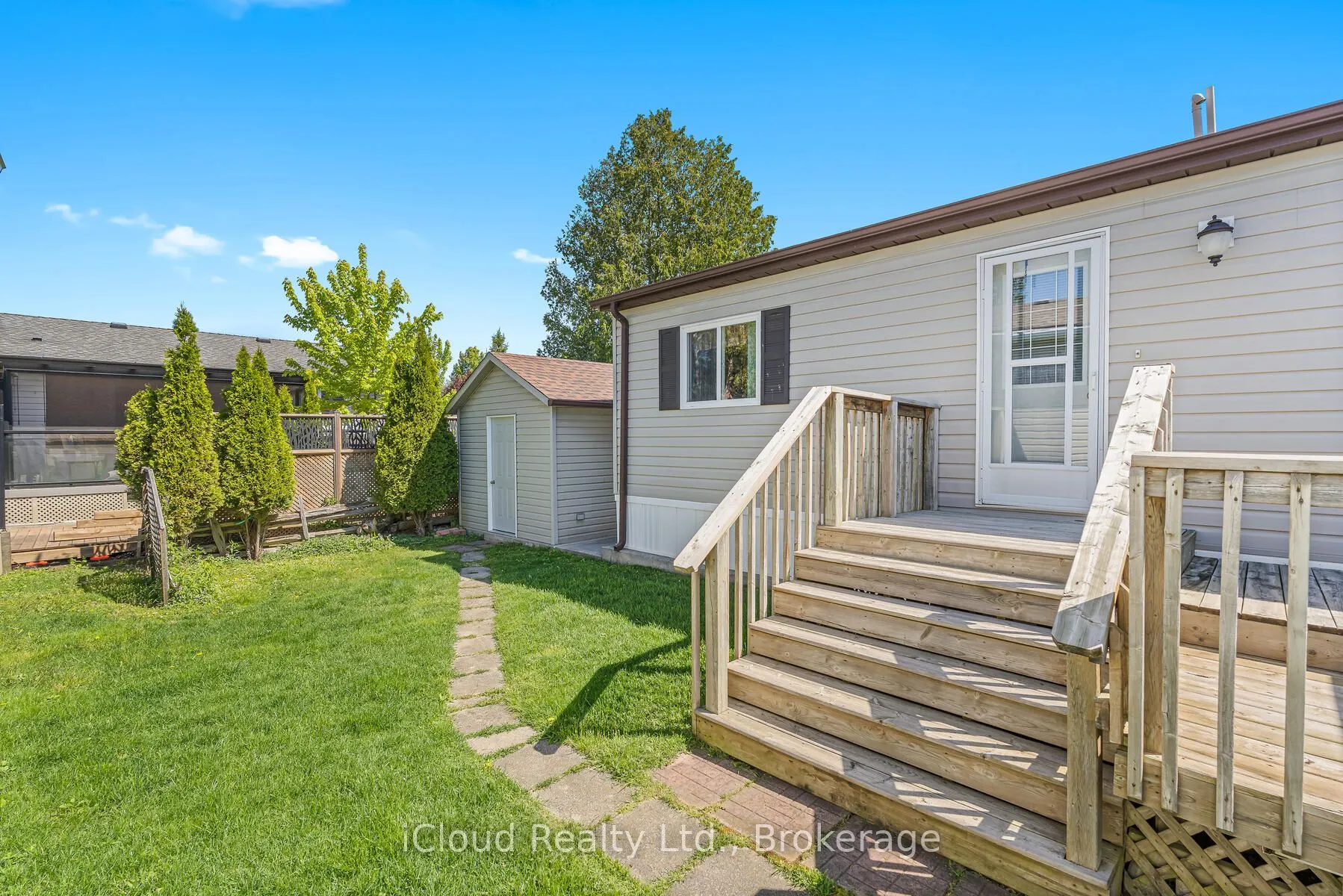 2 Trillium Beach Drive