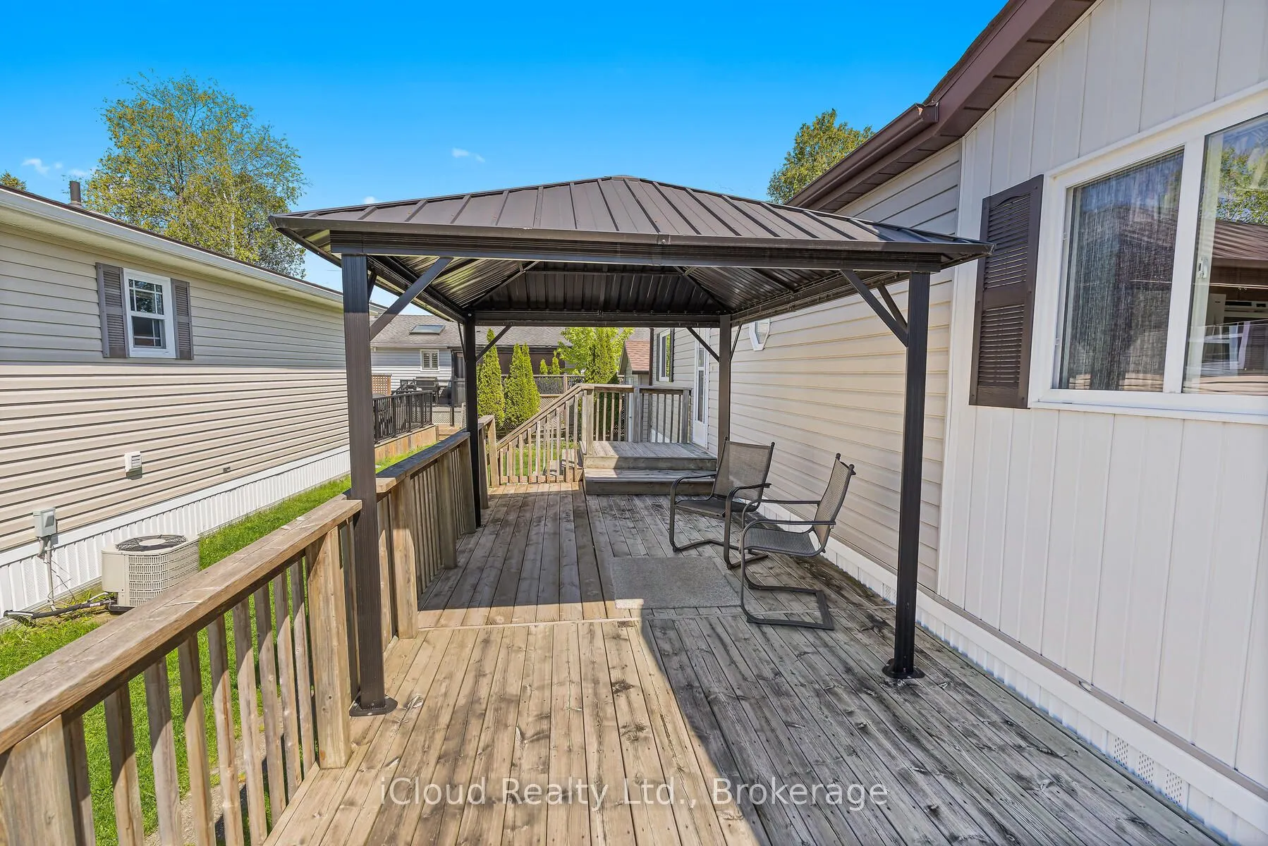 2 Trillium Beach Drive