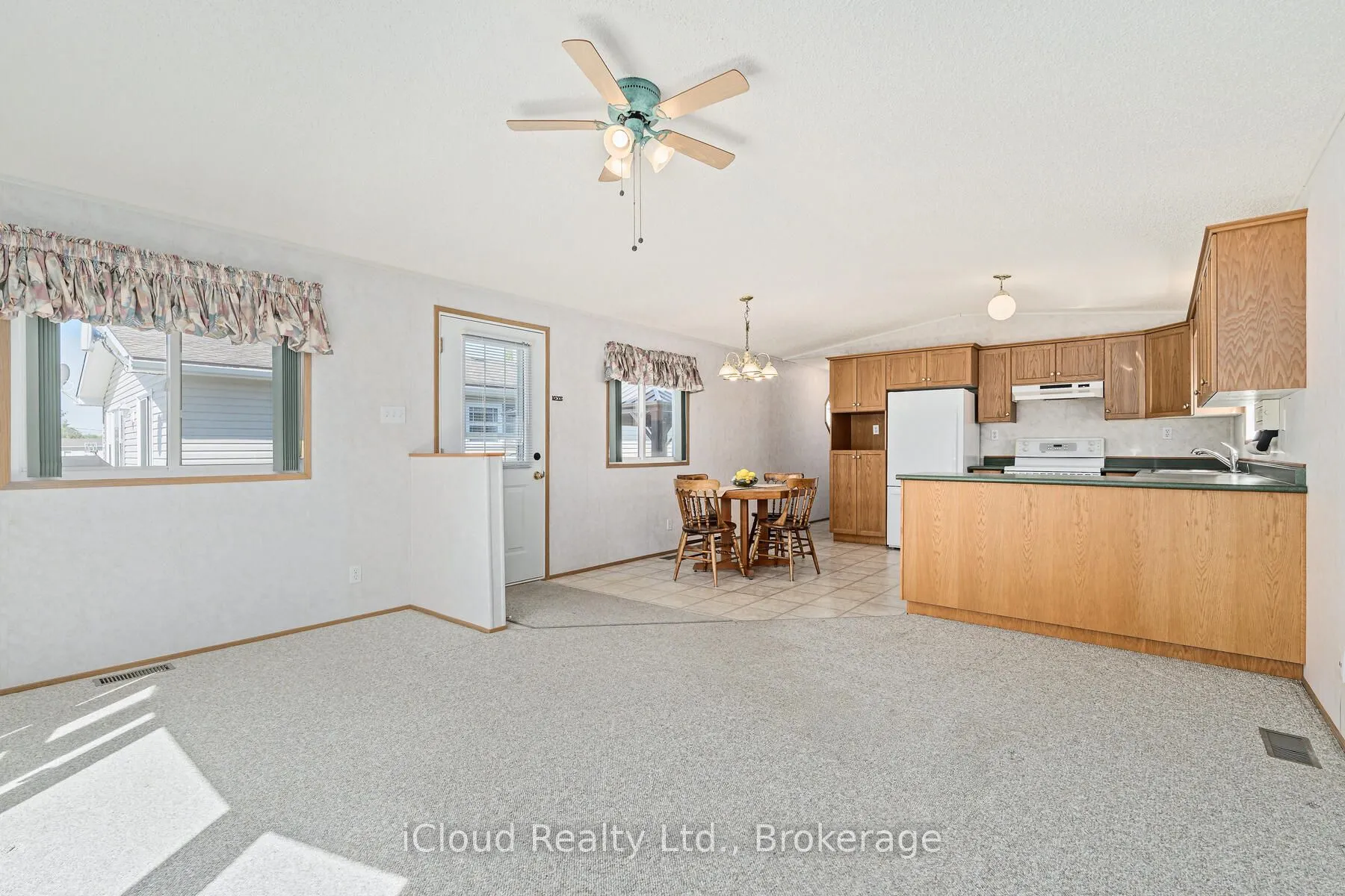 2 Trillium Beach Drive