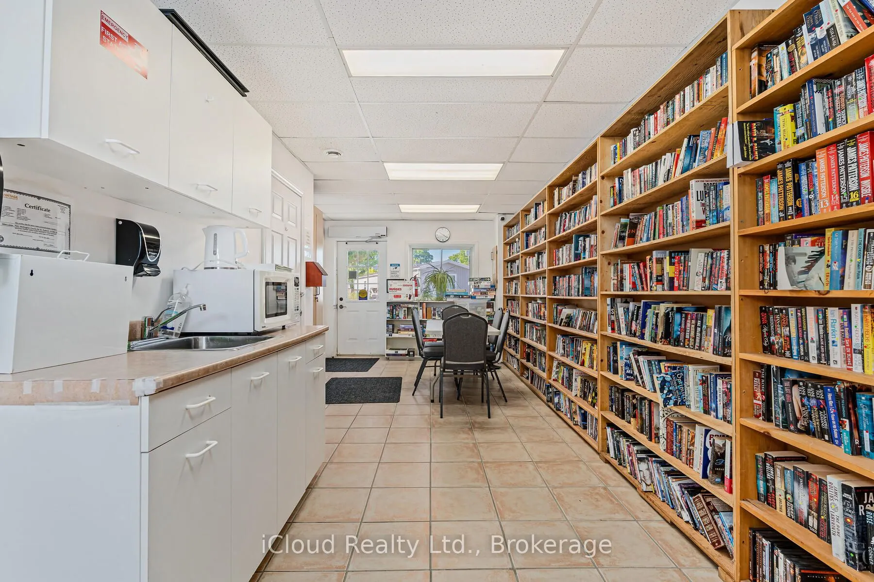 2 Trillium Beach Drive