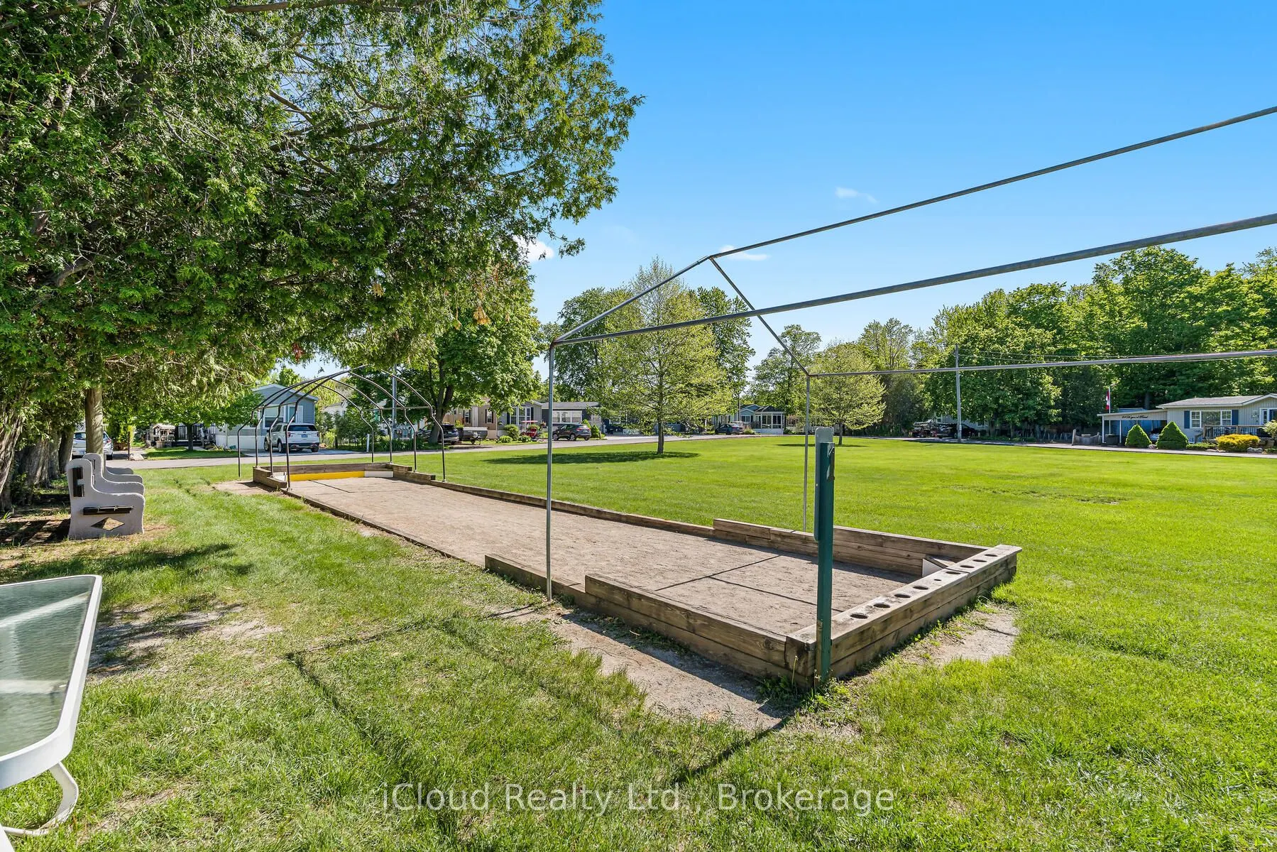 2 Trillium Beach Drive