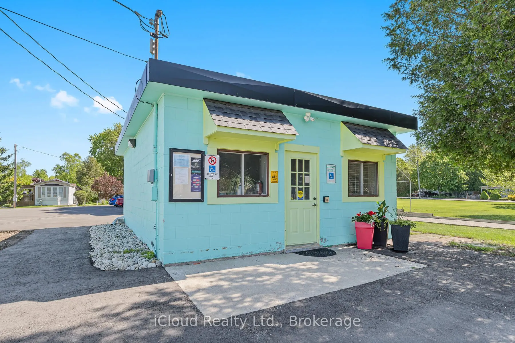 2 Trillium Beach Drive