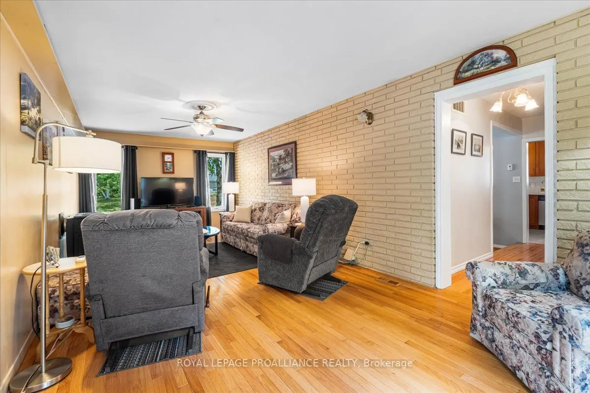 21 Coulter Crescent
