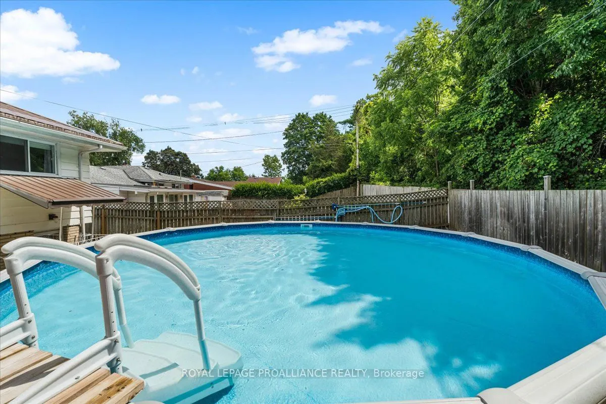 21 Coulter Crescent