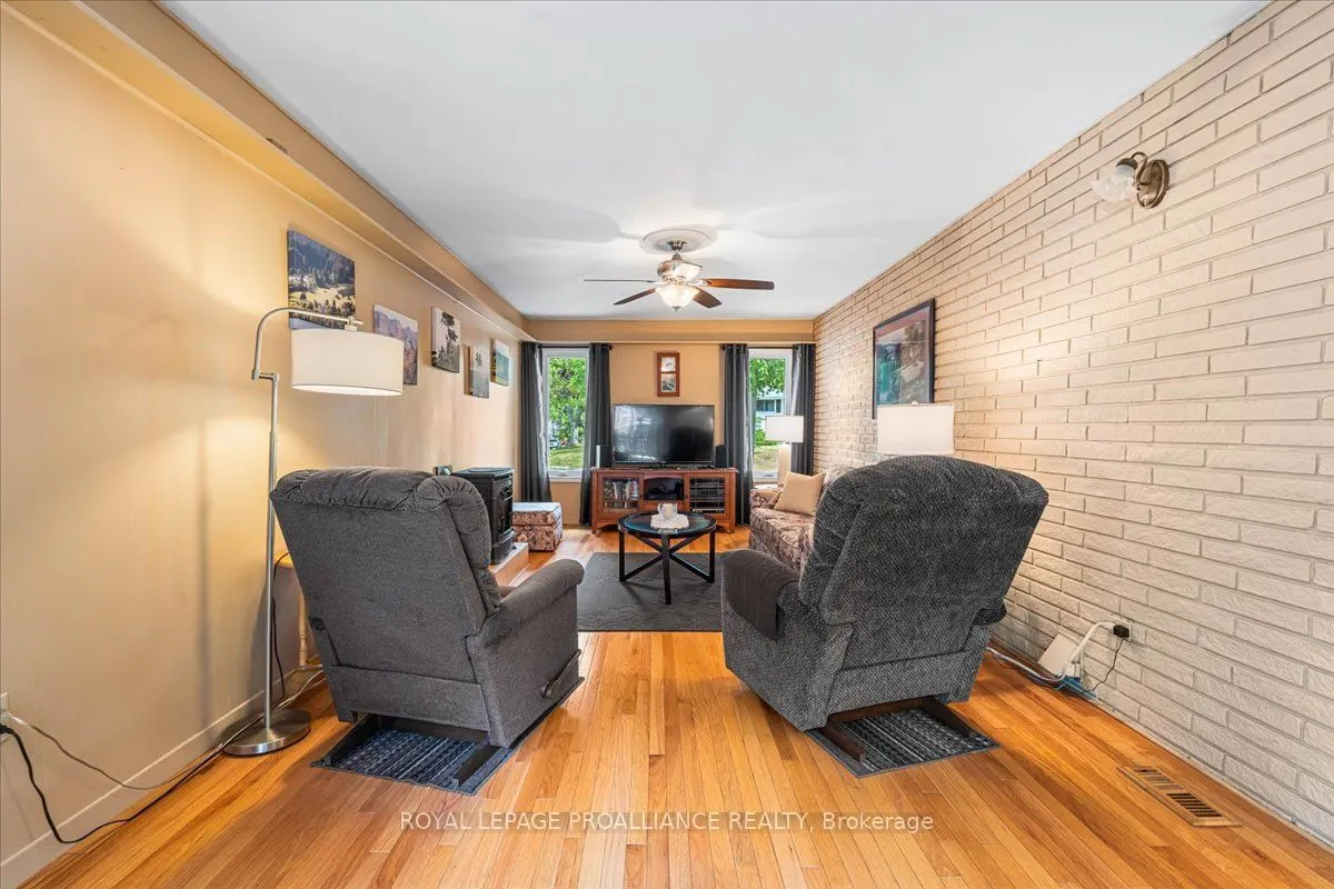 21 Coulter Crescent