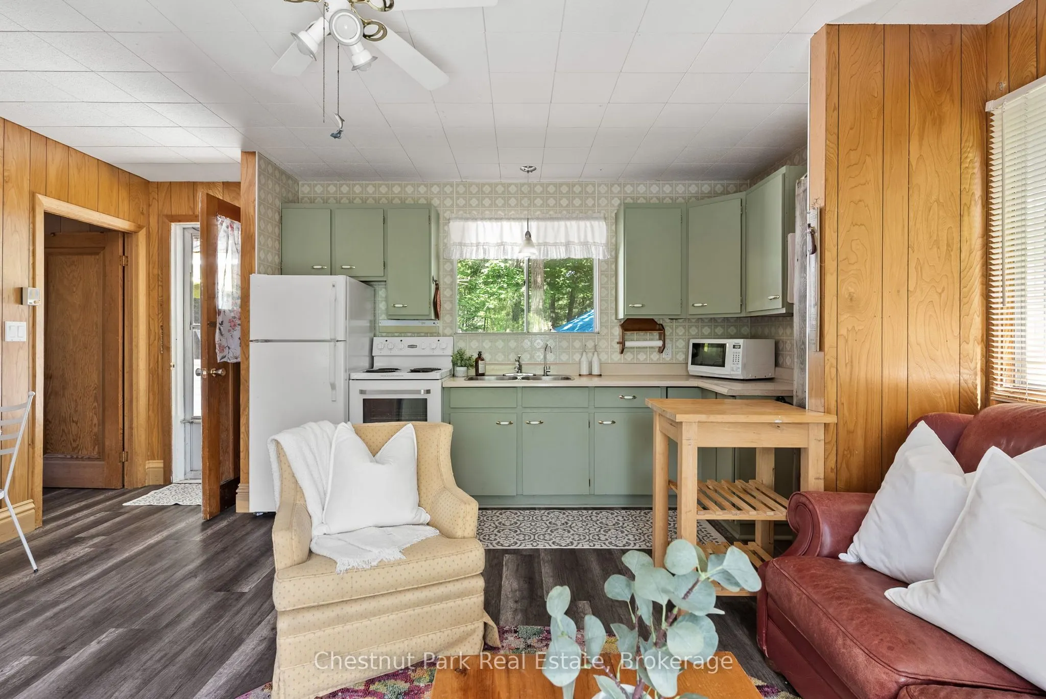 1185 North Kahshe Lake Road, #2