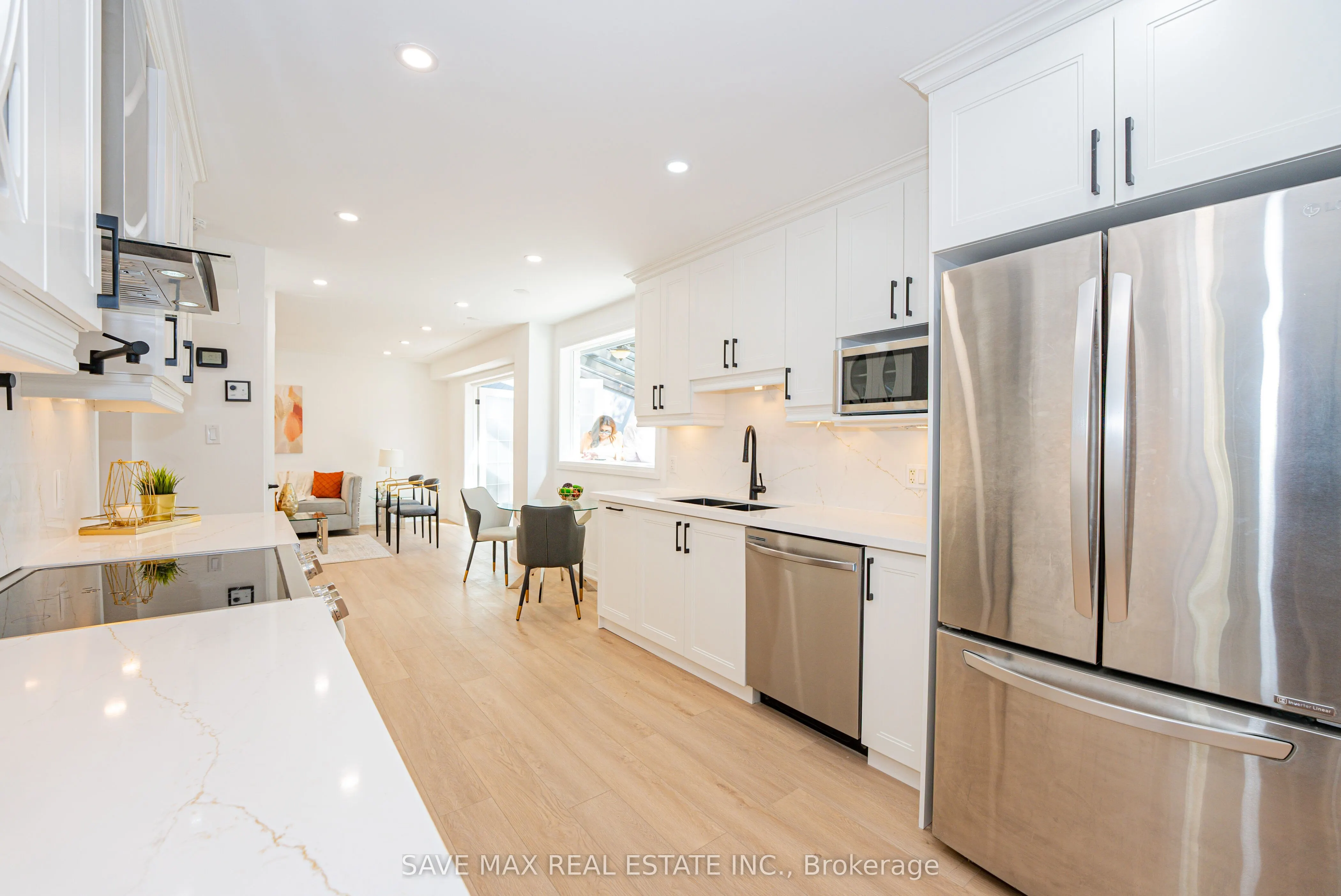 281 PARKMOUNT Drive