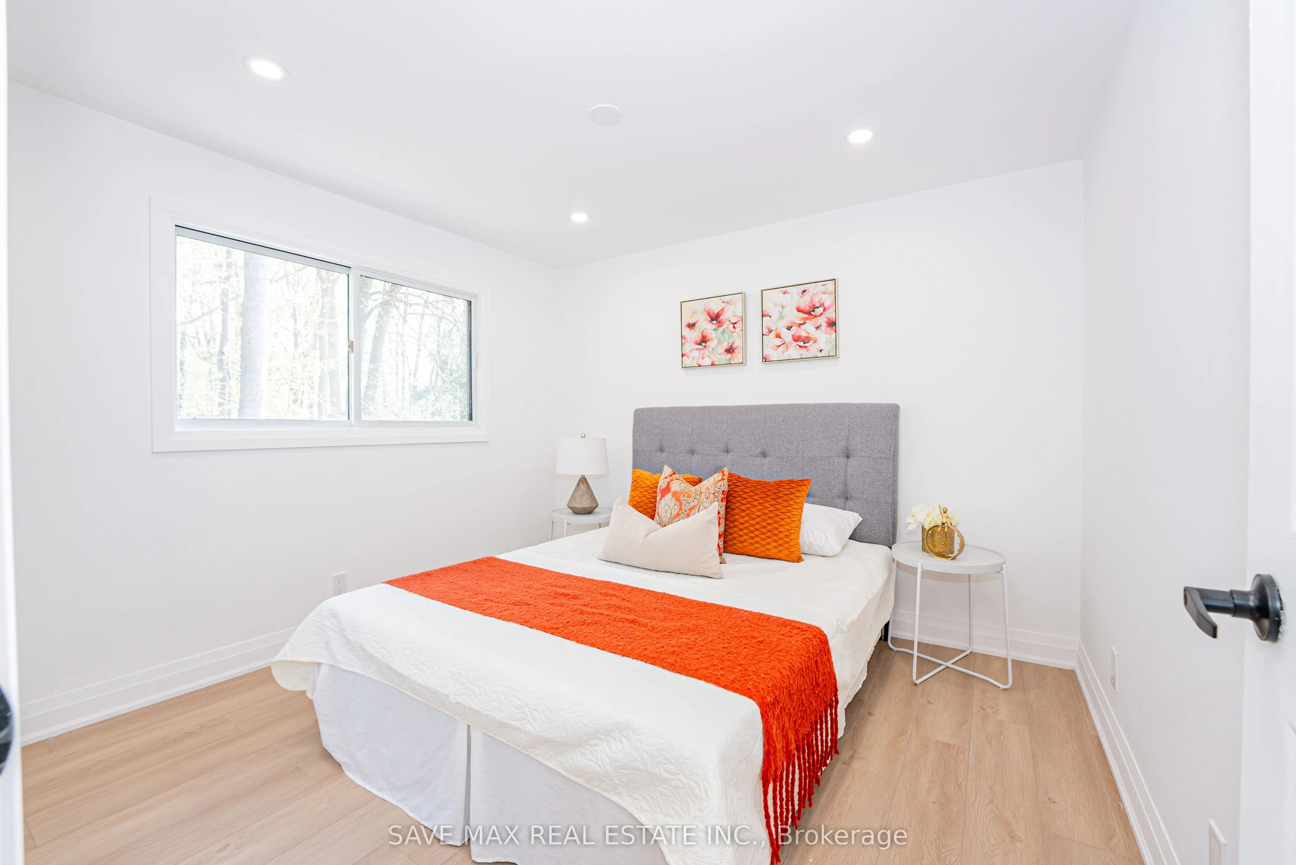 281 PARKMOUNT Drive