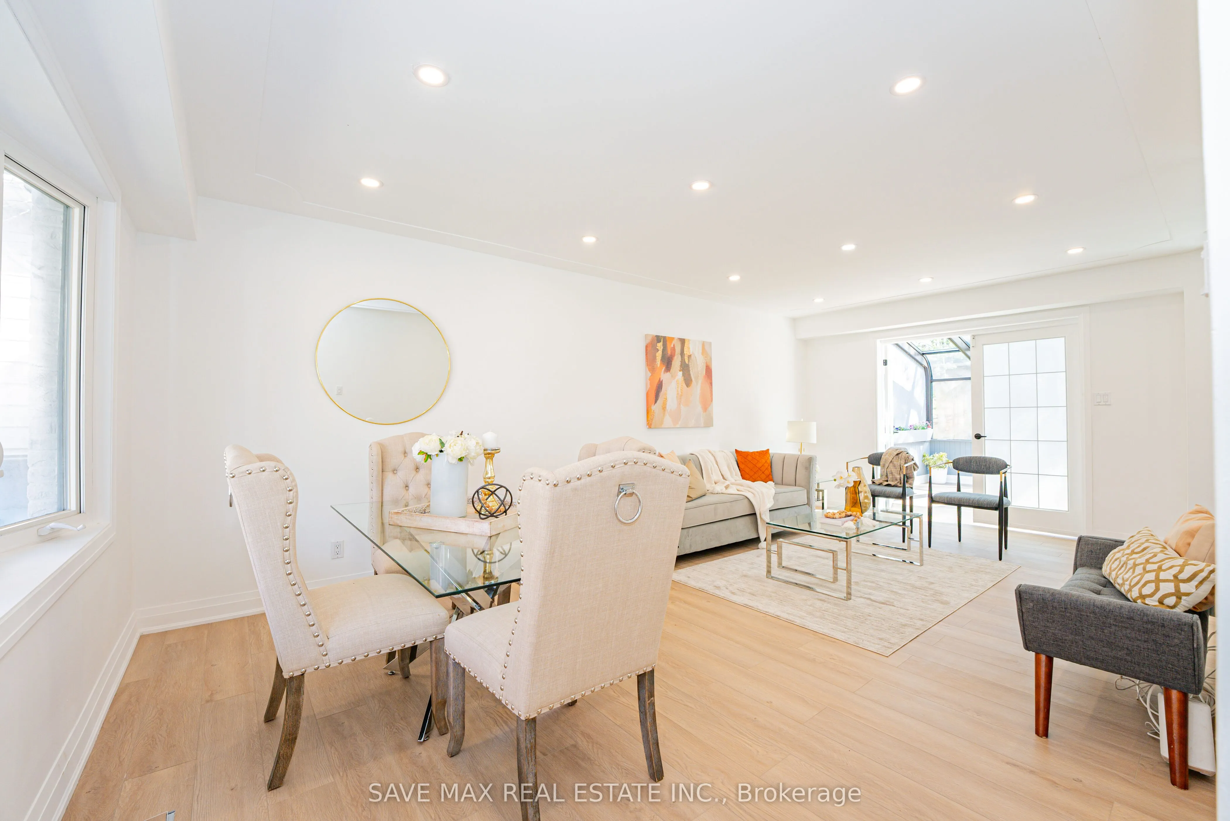 281 PARKMOUNT Drive