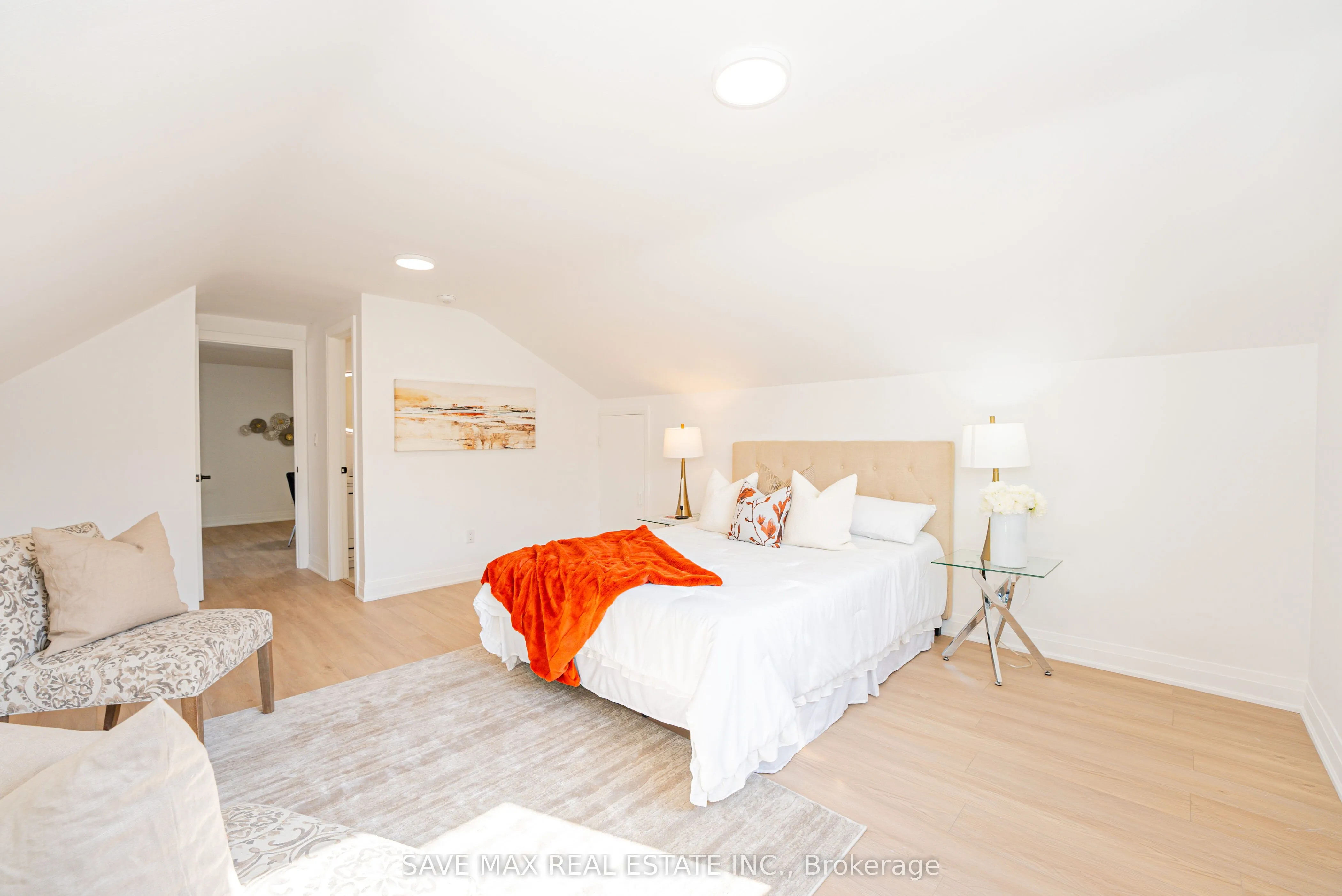 281 PARKMOUNT Drive