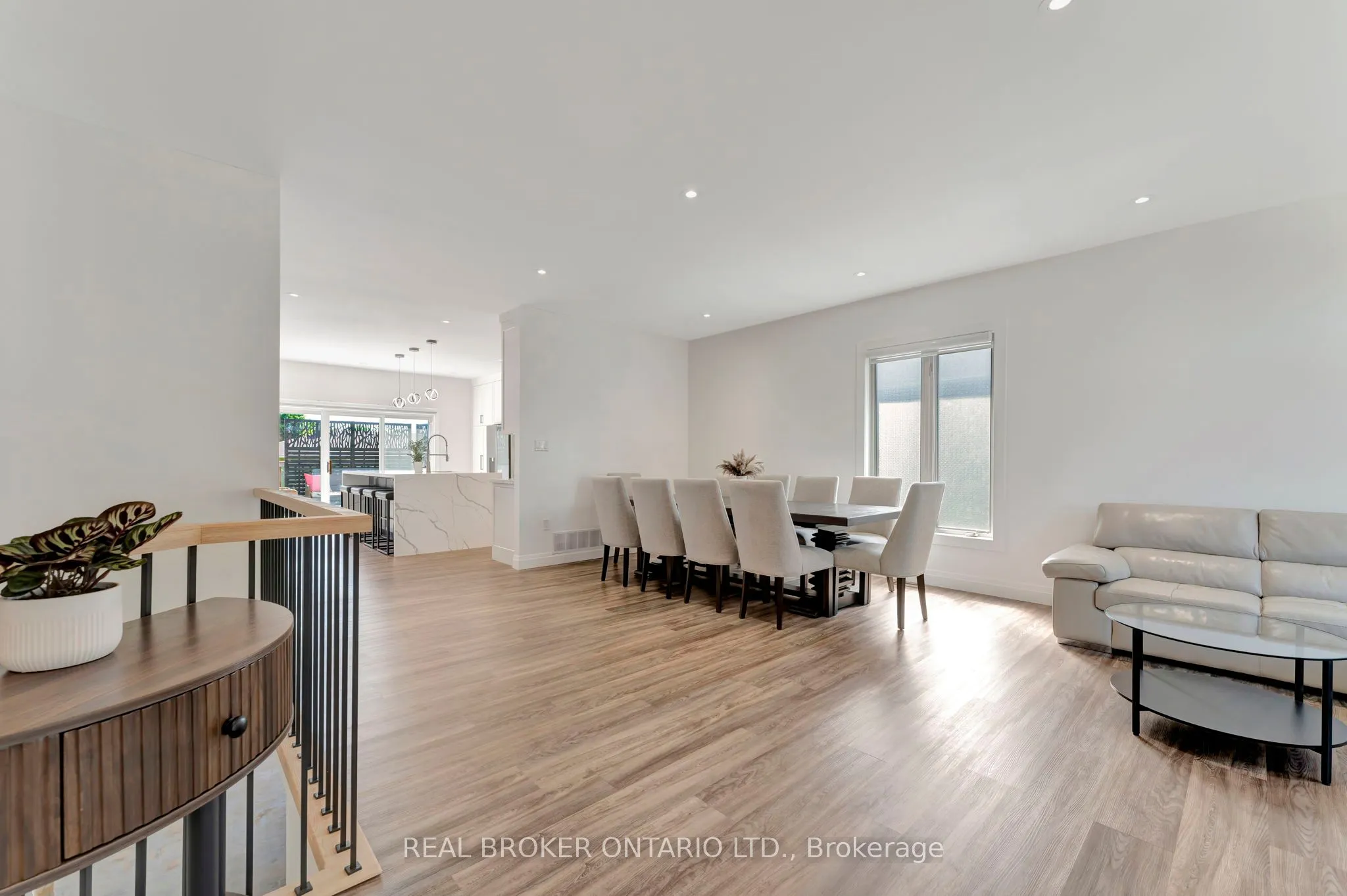 16 Casson Lane