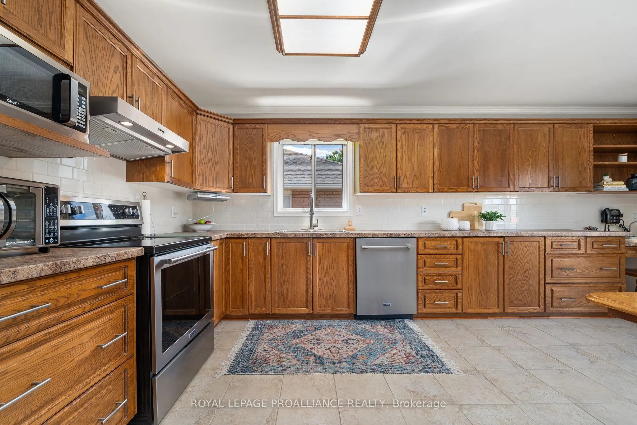 36 Oak Ridge Boulevard