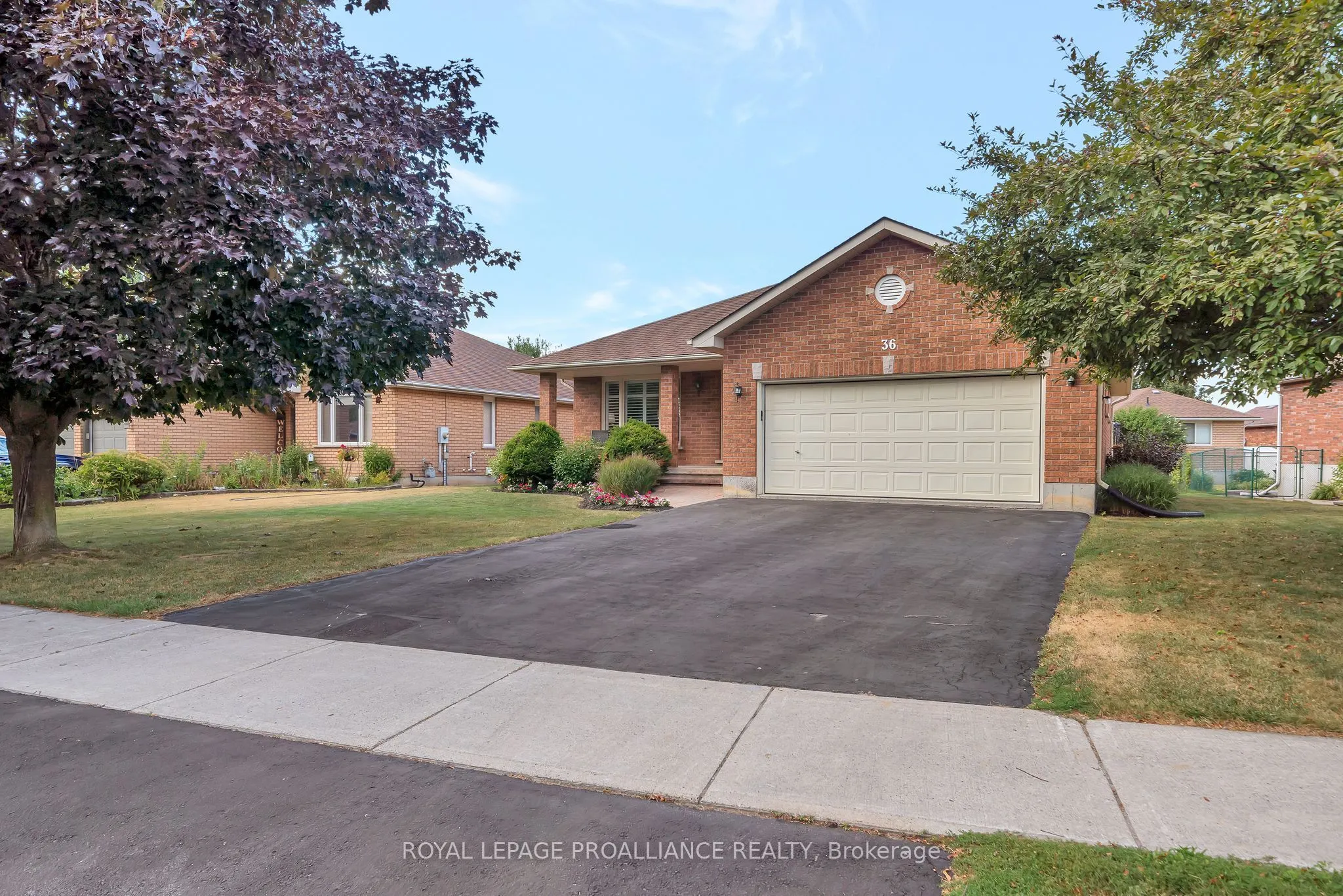 36 Oak Ridge Boulevard