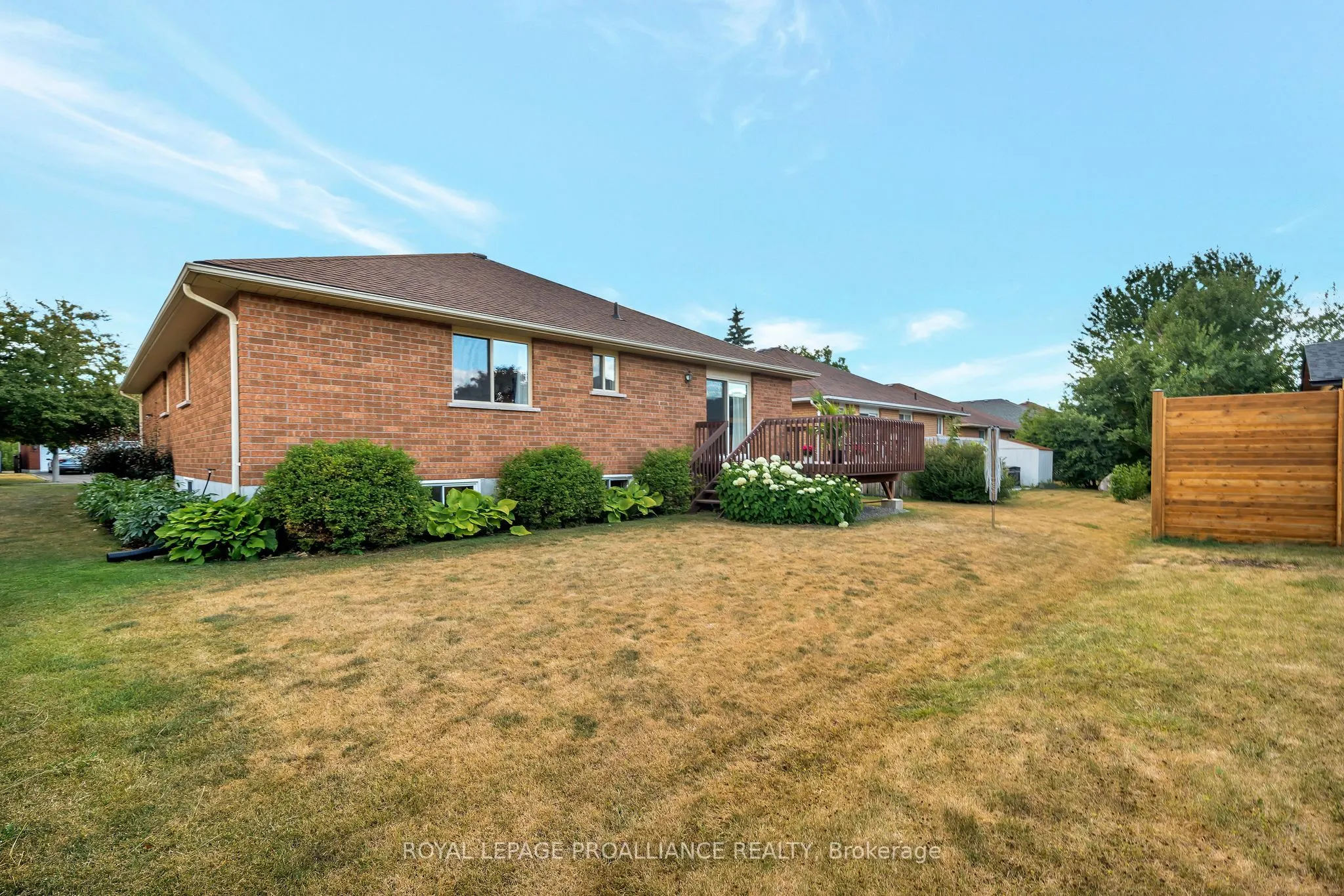 36 Oak Ridge Boulevard