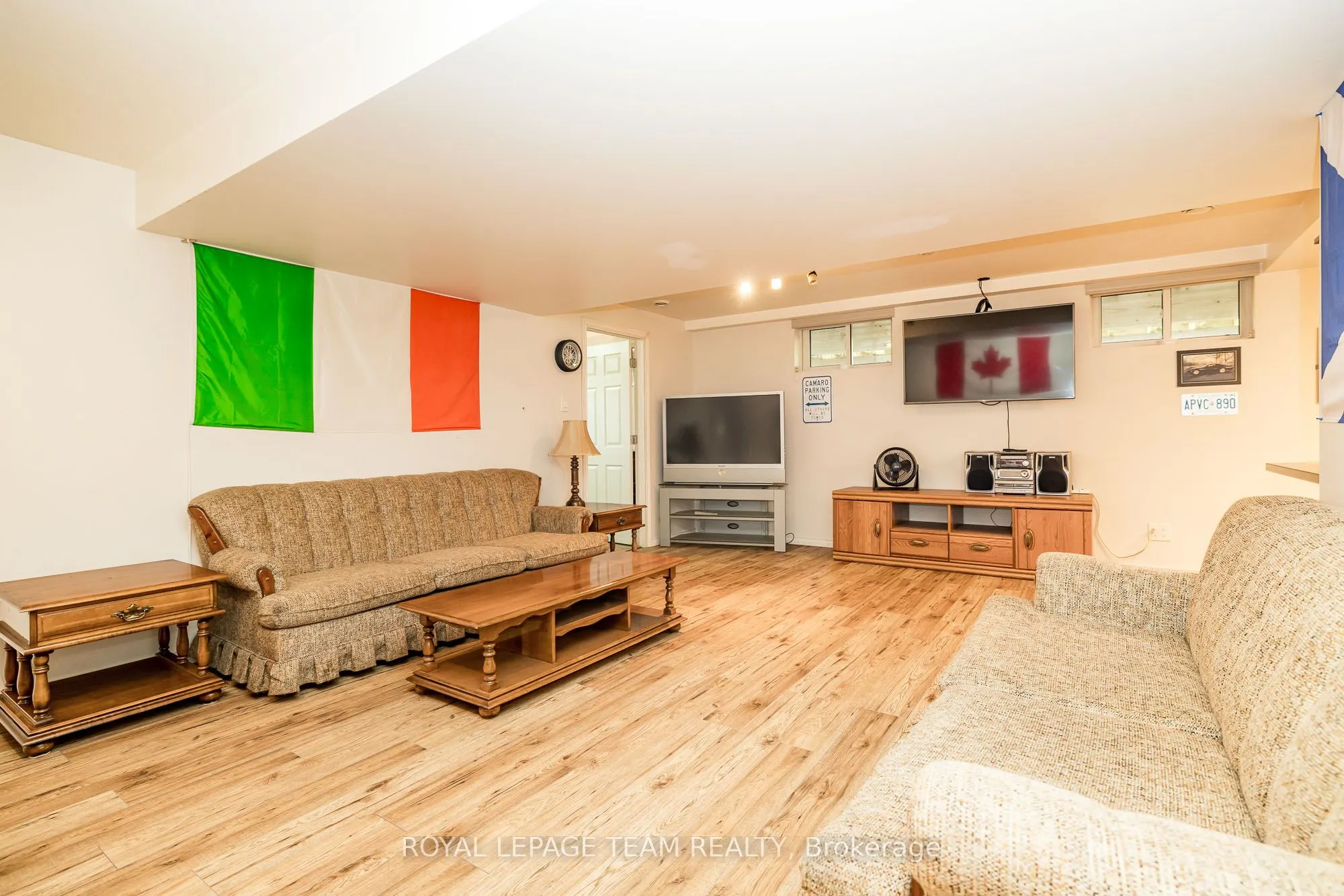 1234 Kinburn Side Road