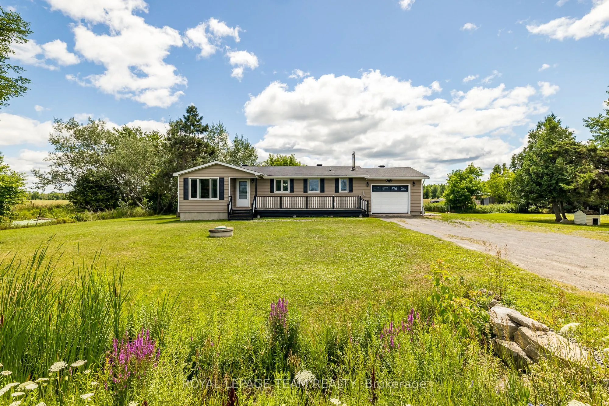 1234 Kinburn Side Road