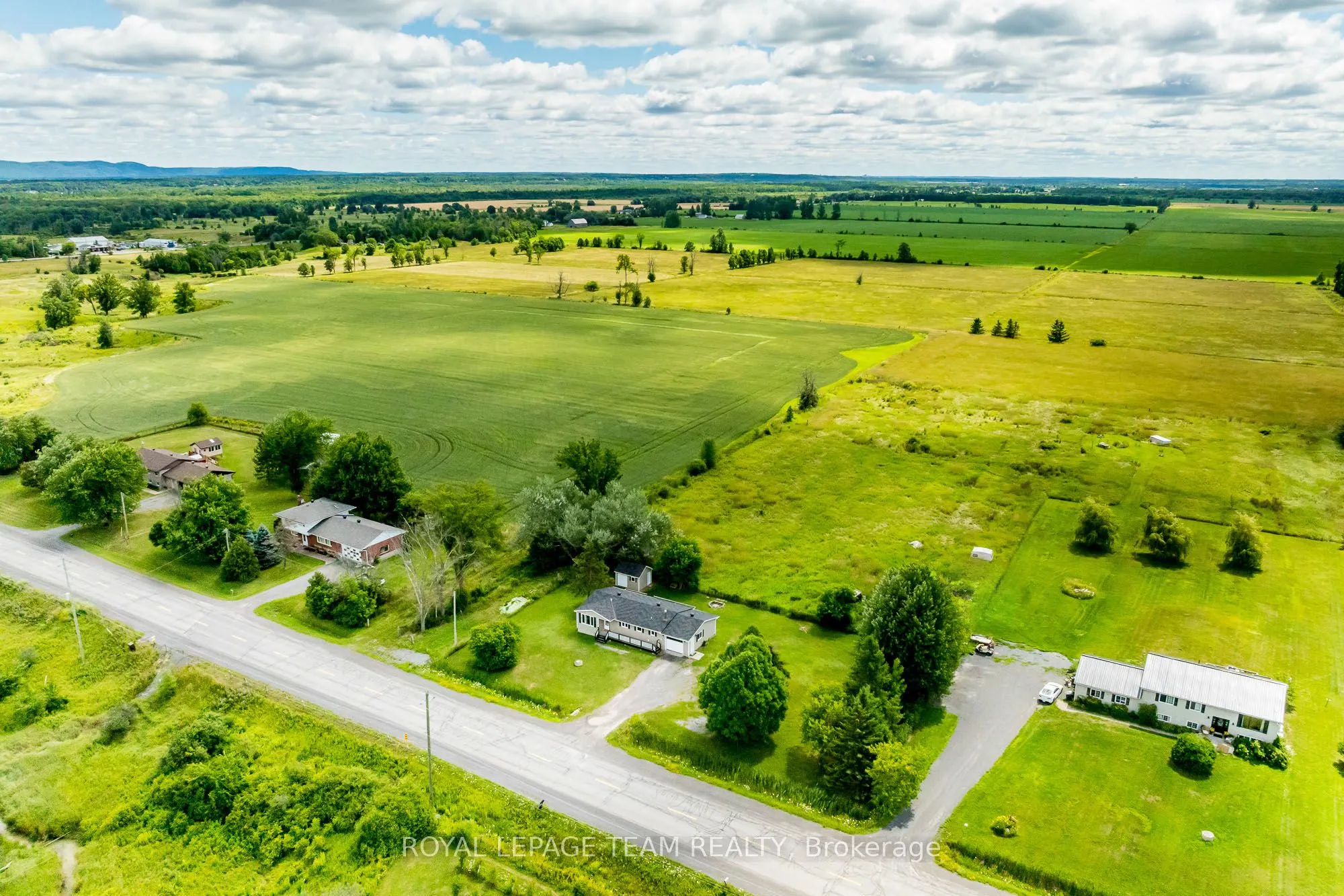 1234 Kinburn Side Road