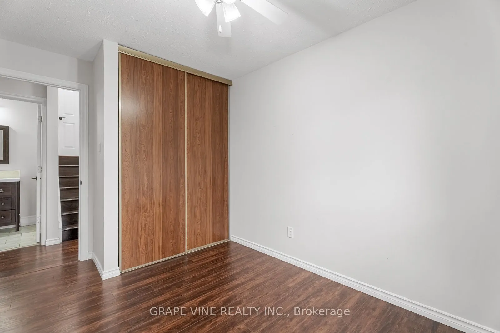 82 Chimo Drive