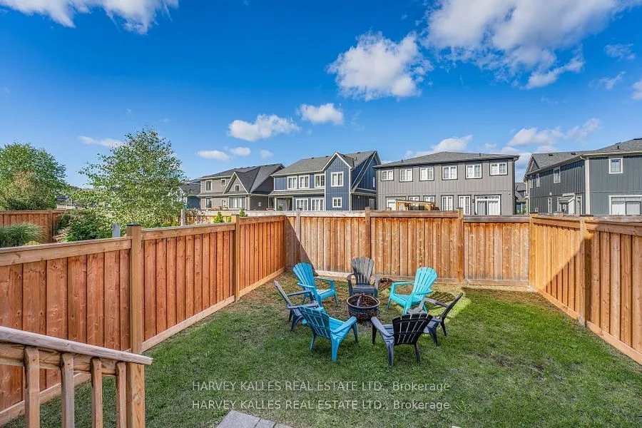 203 Yellow Birch Crescent