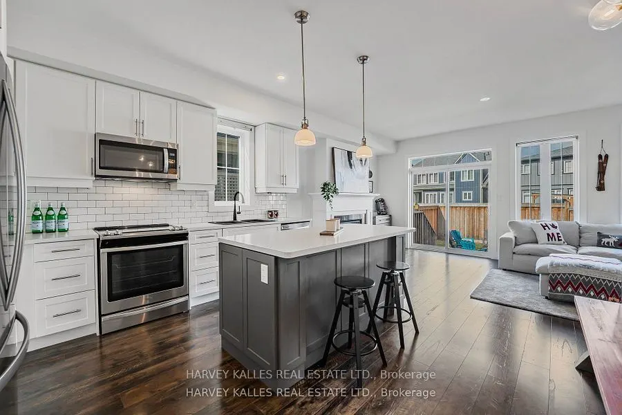 203 Yellow Birch Crescent