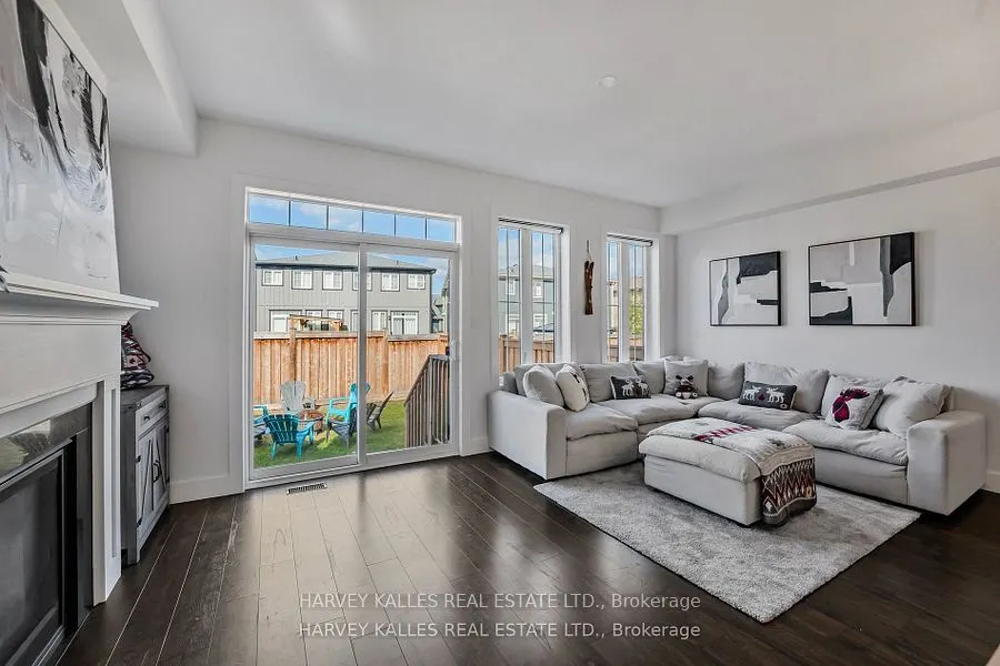 203 Yellow Birch Crescent