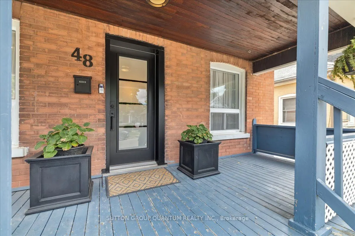 48 Aberdeen Avenue