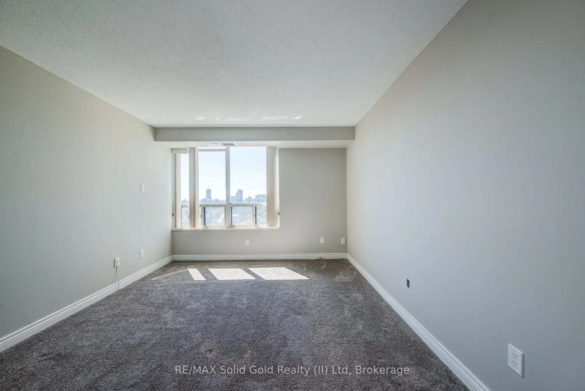 6 Willow Street, #2203
