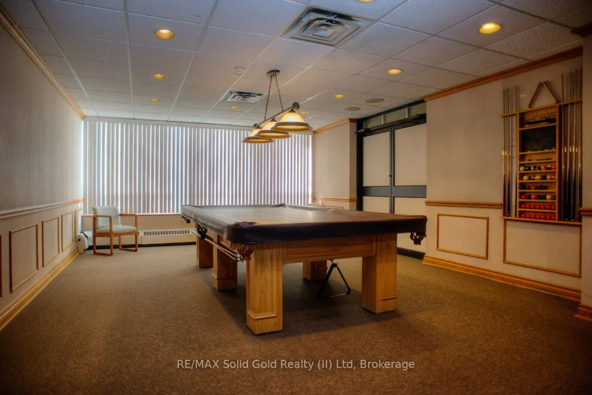 6 Willow Street, #2203