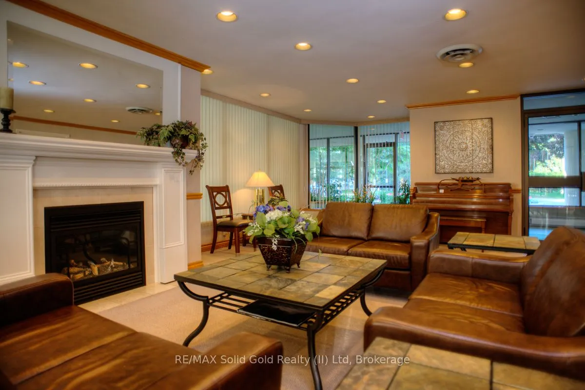 6 Willow Street, #2203