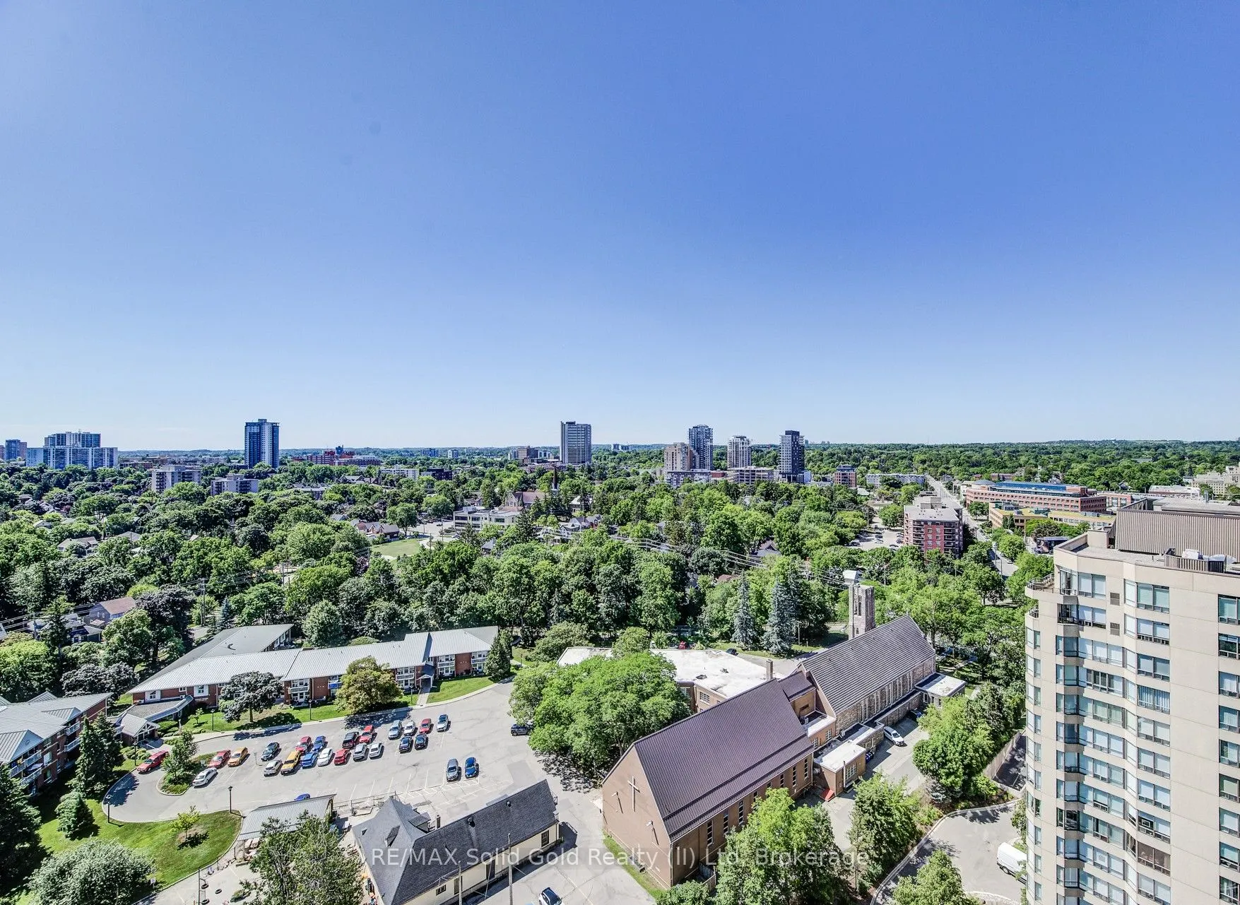 6 Willow Street, #2203