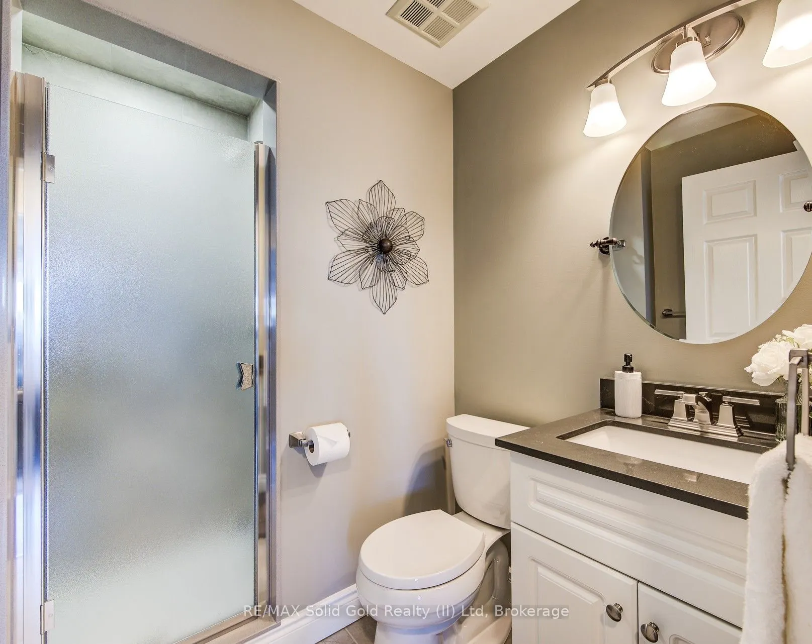 6 Willow Street, #2203