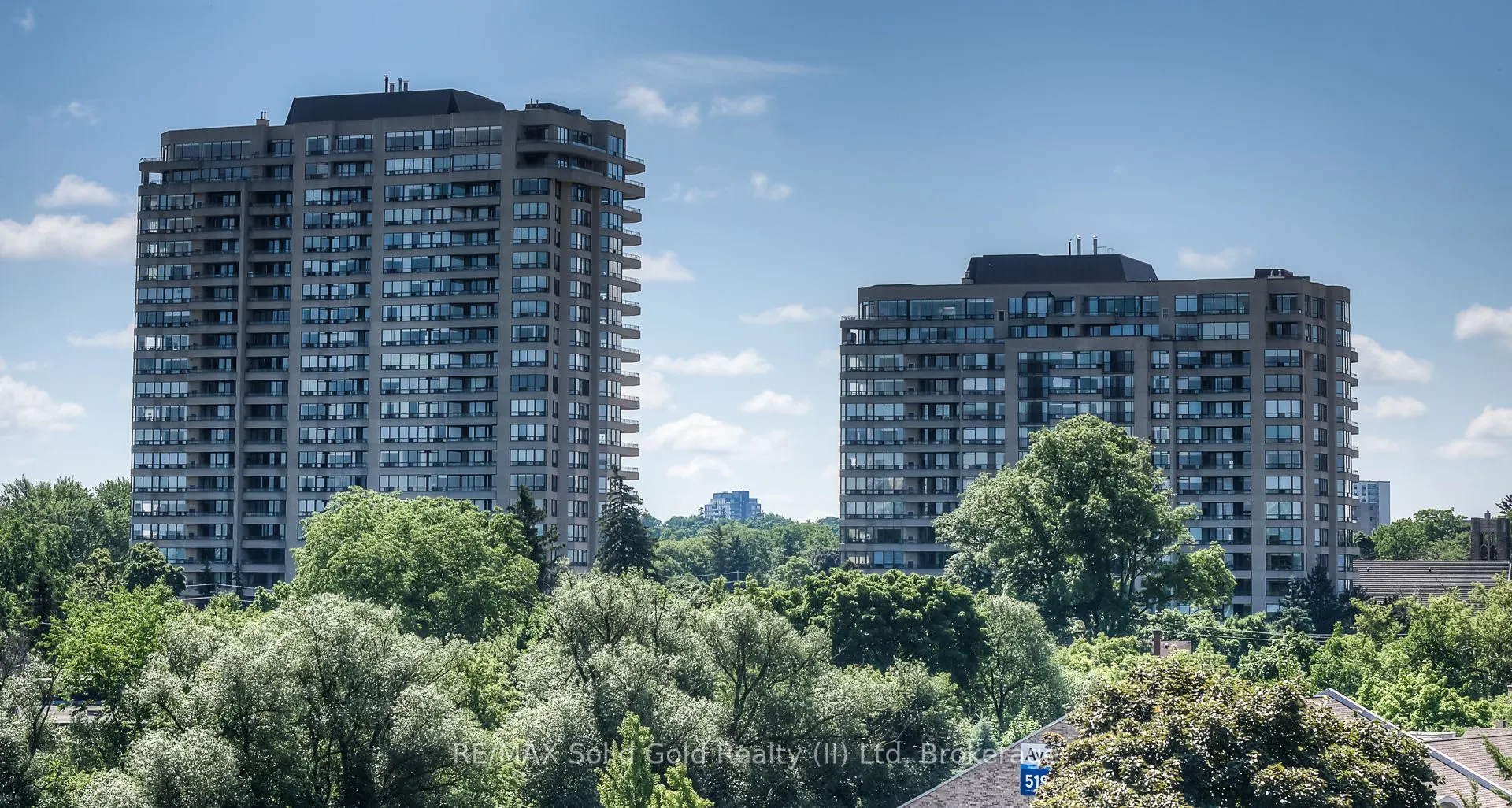 6 Willow Street, #2203
