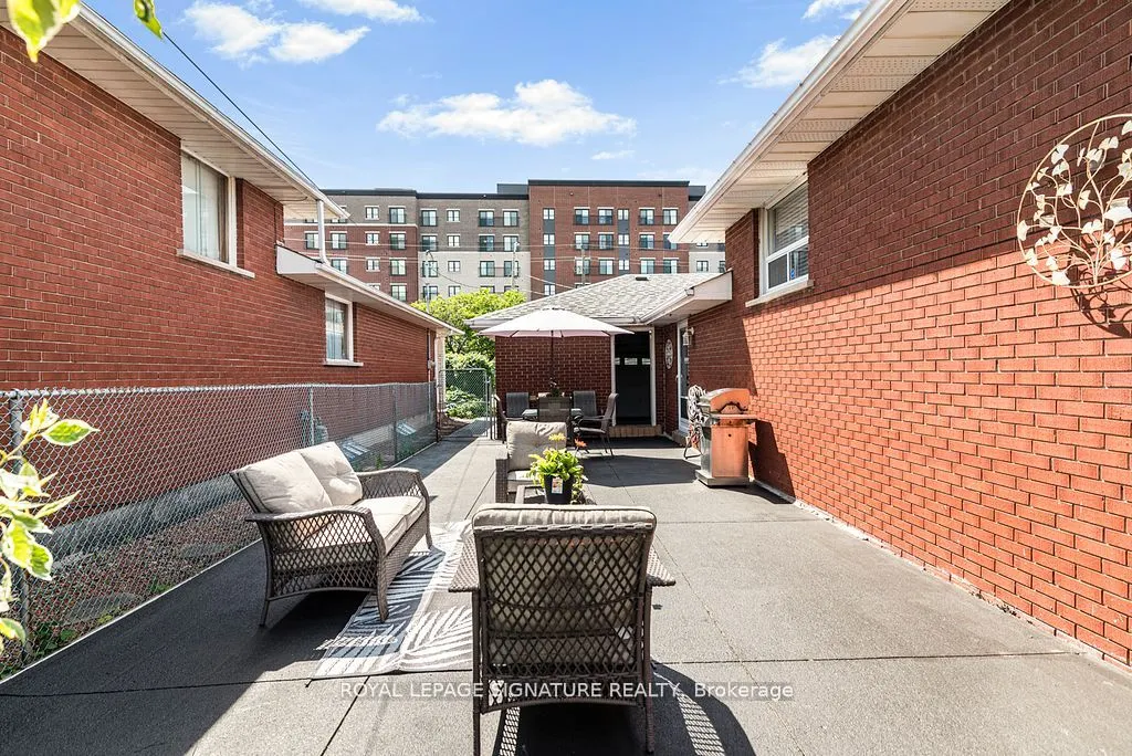 58 Centennial Parkway S