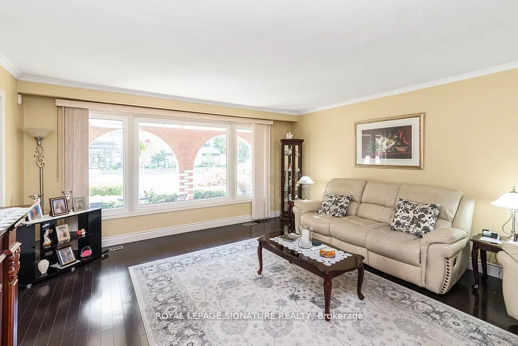 58 Centennial Parkway S