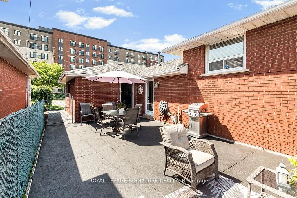 58 Centennial Parkway S