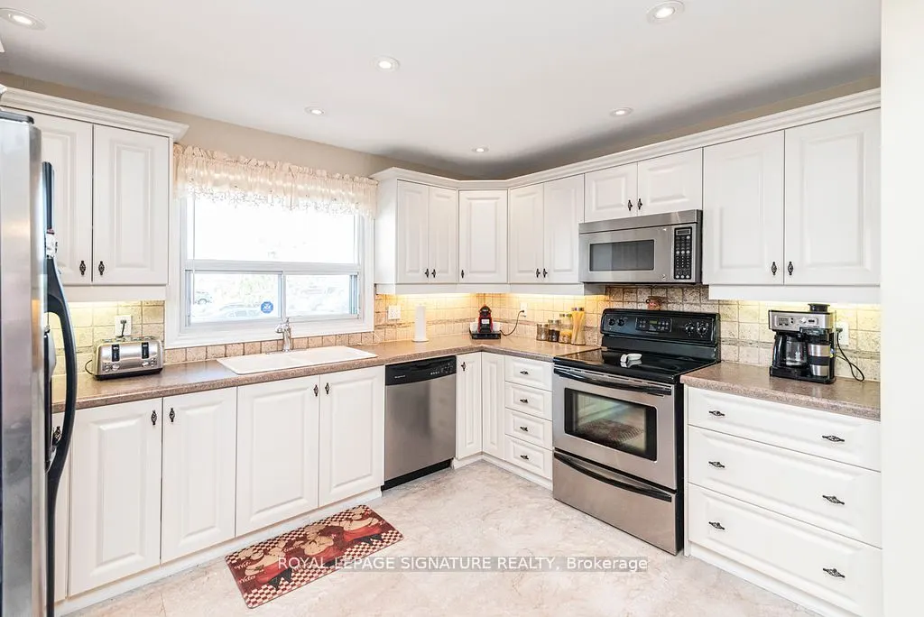 58 Centennial Parkway S