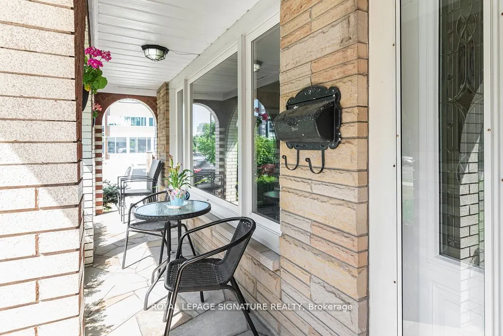 58 Centennial Parkway S