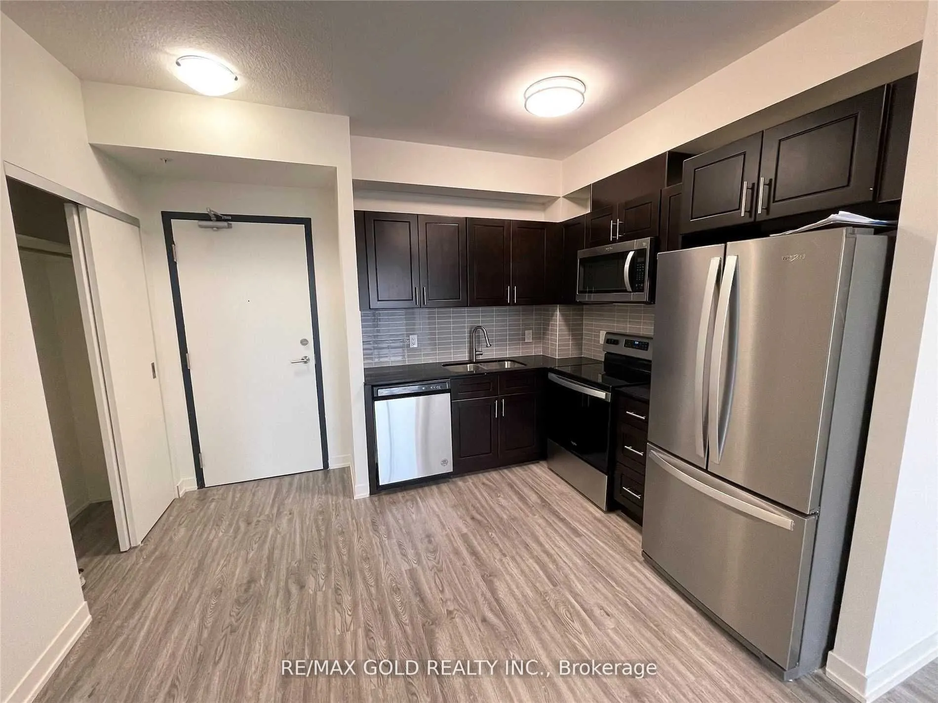 128 King Street N, #1501
