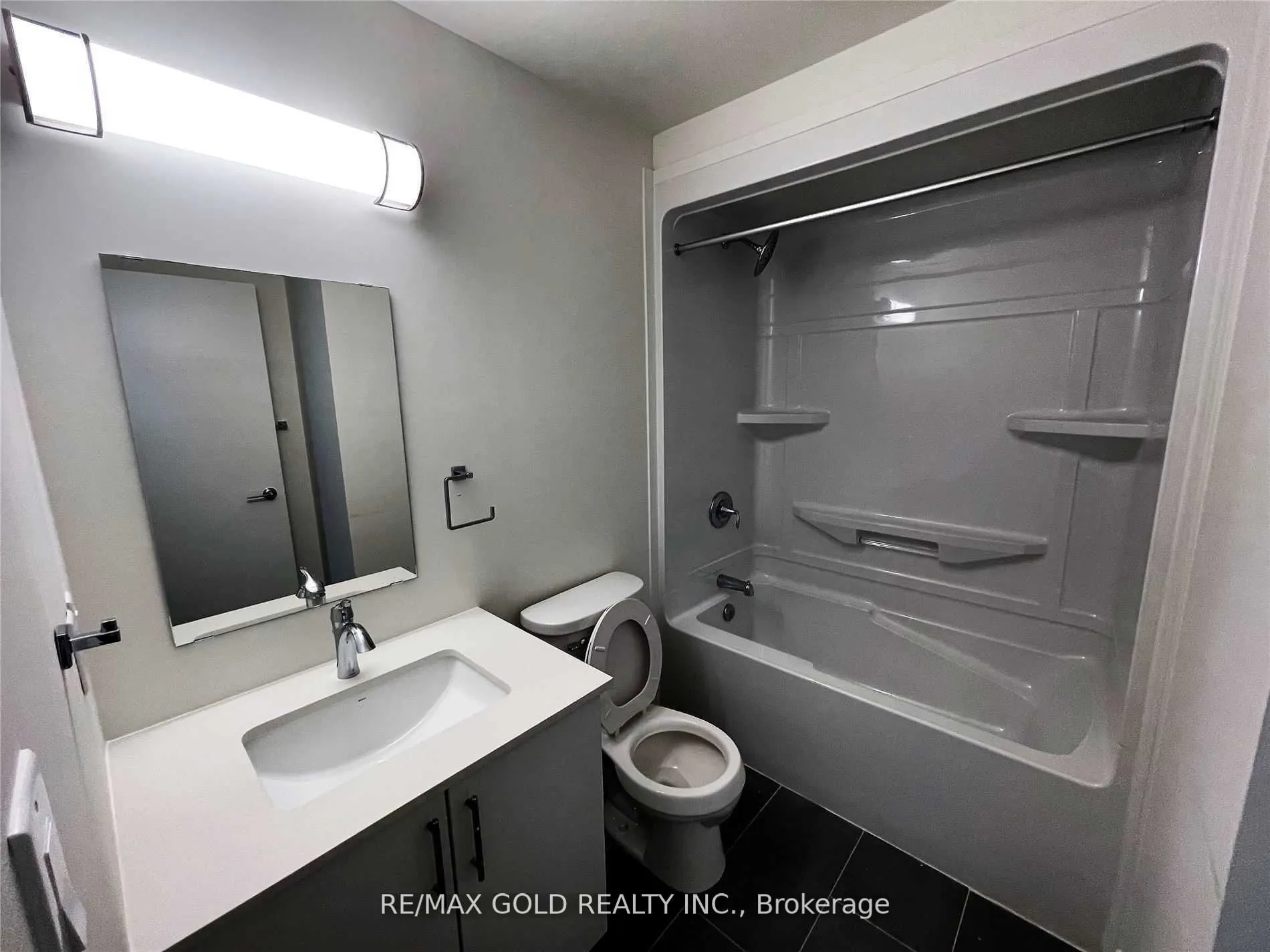 128 King Street N, #1501