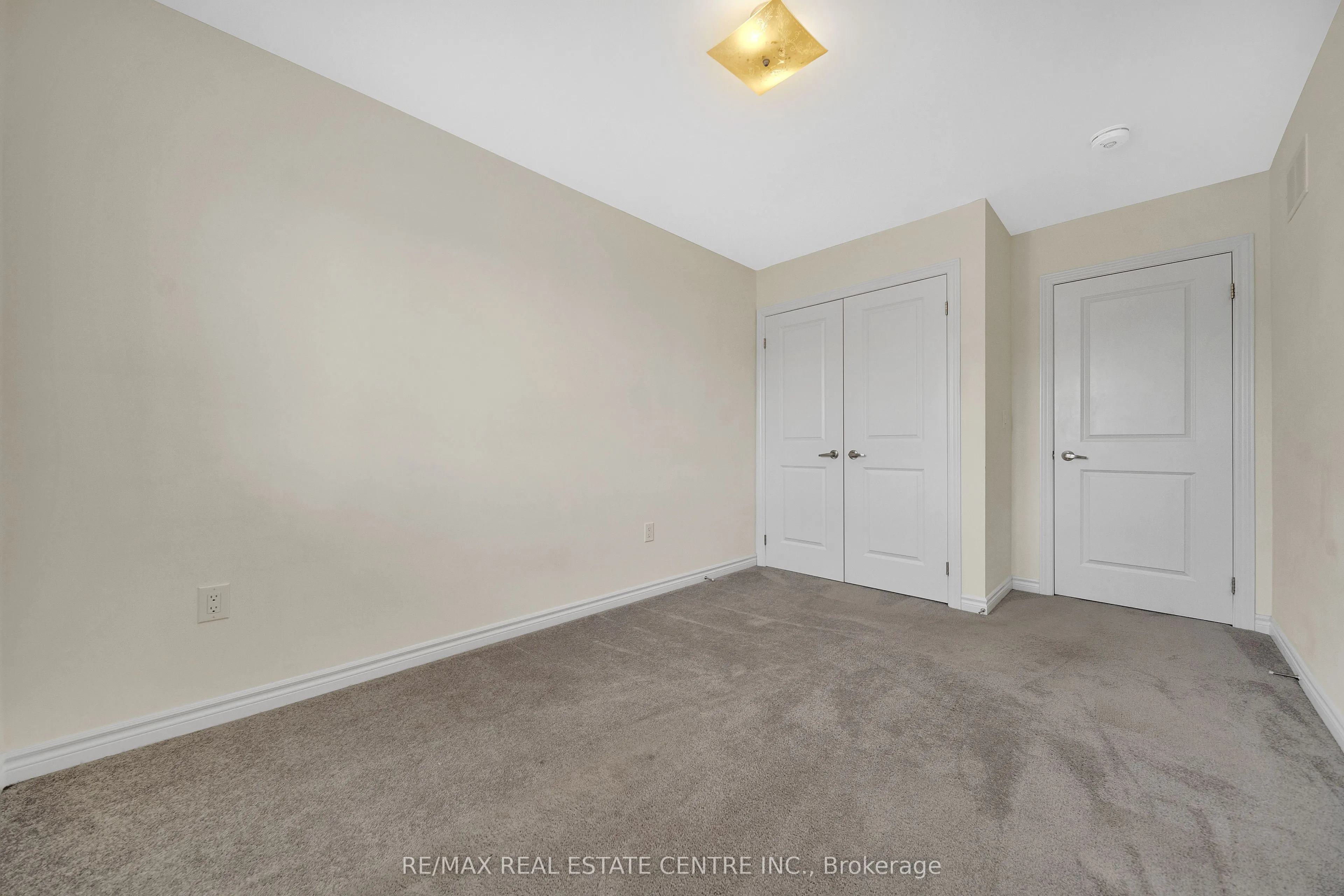 7 Todd Crescent