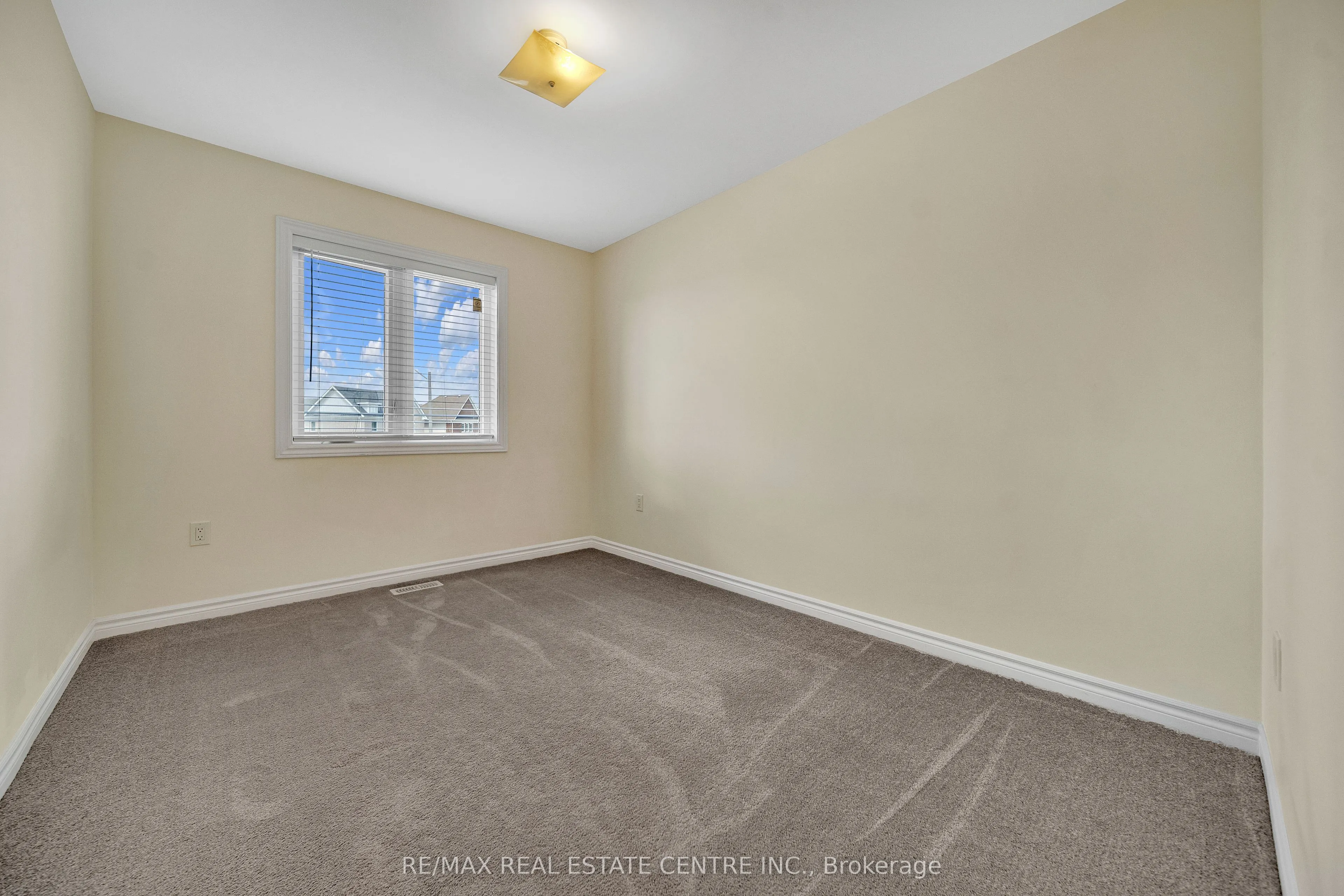 7 Todd Crescent