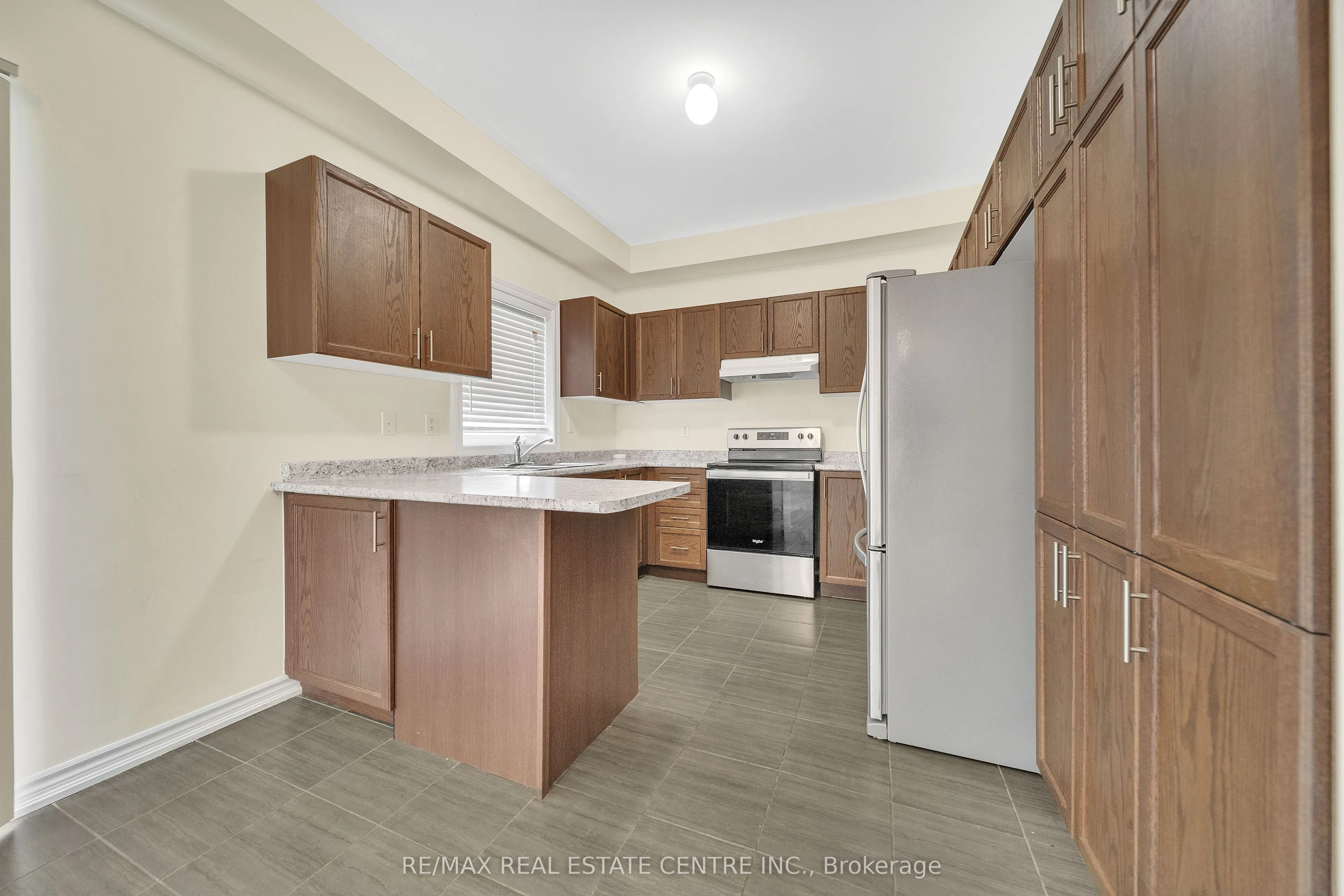 7 Todd Crescent