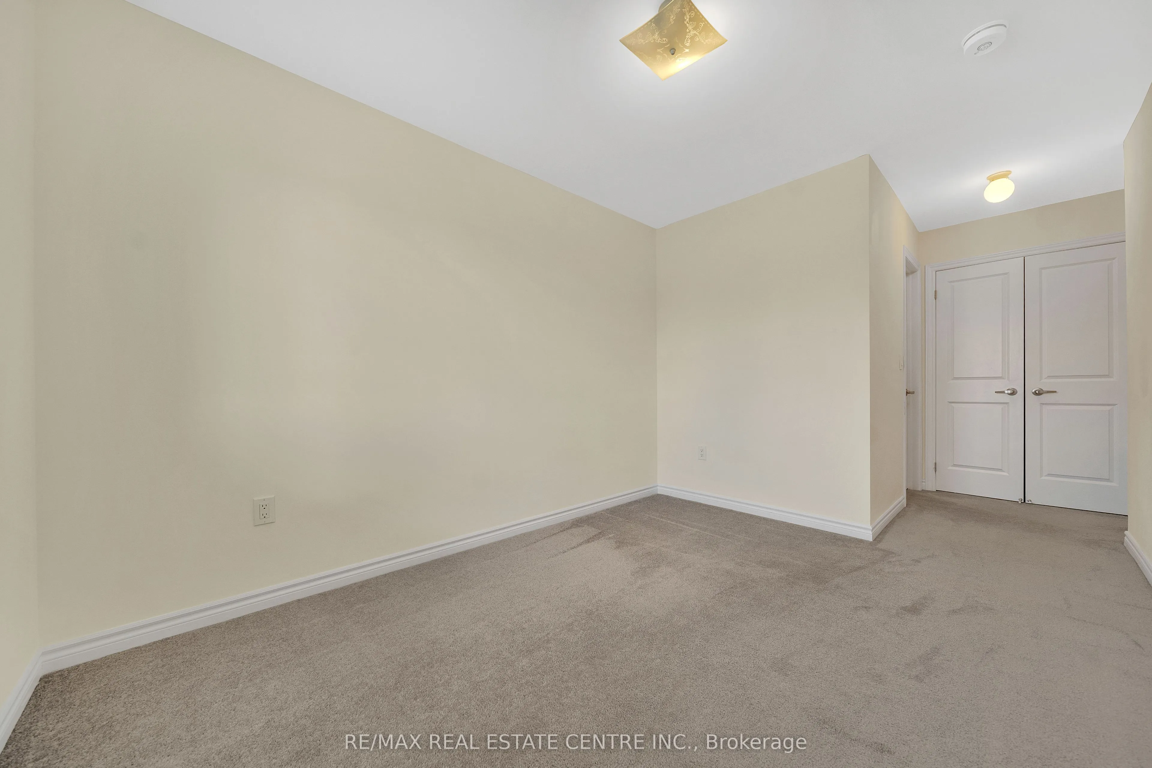 7 Todd Crescent