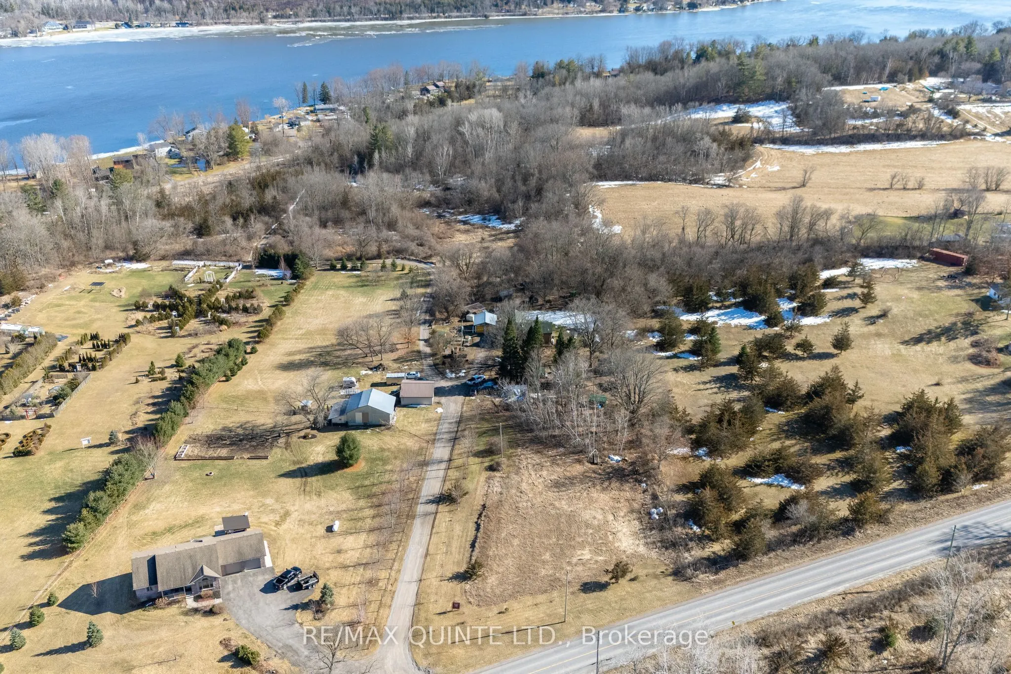 636 GLEN ROSS Road