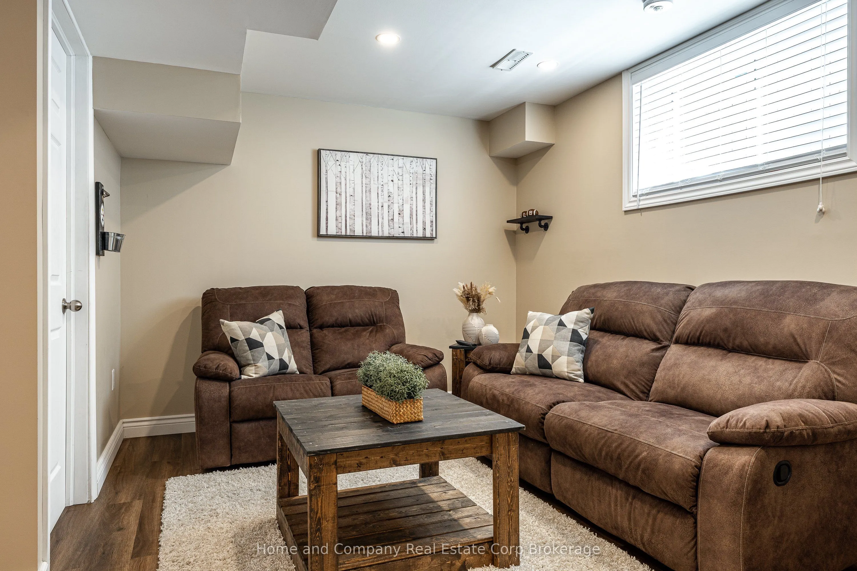 20 Ahrens Drive