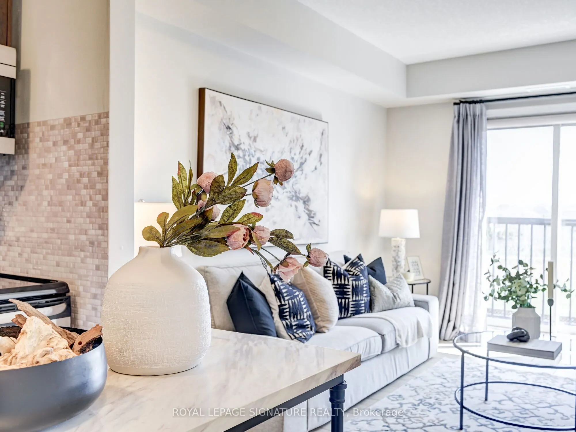 886 Golf Links Road, #205