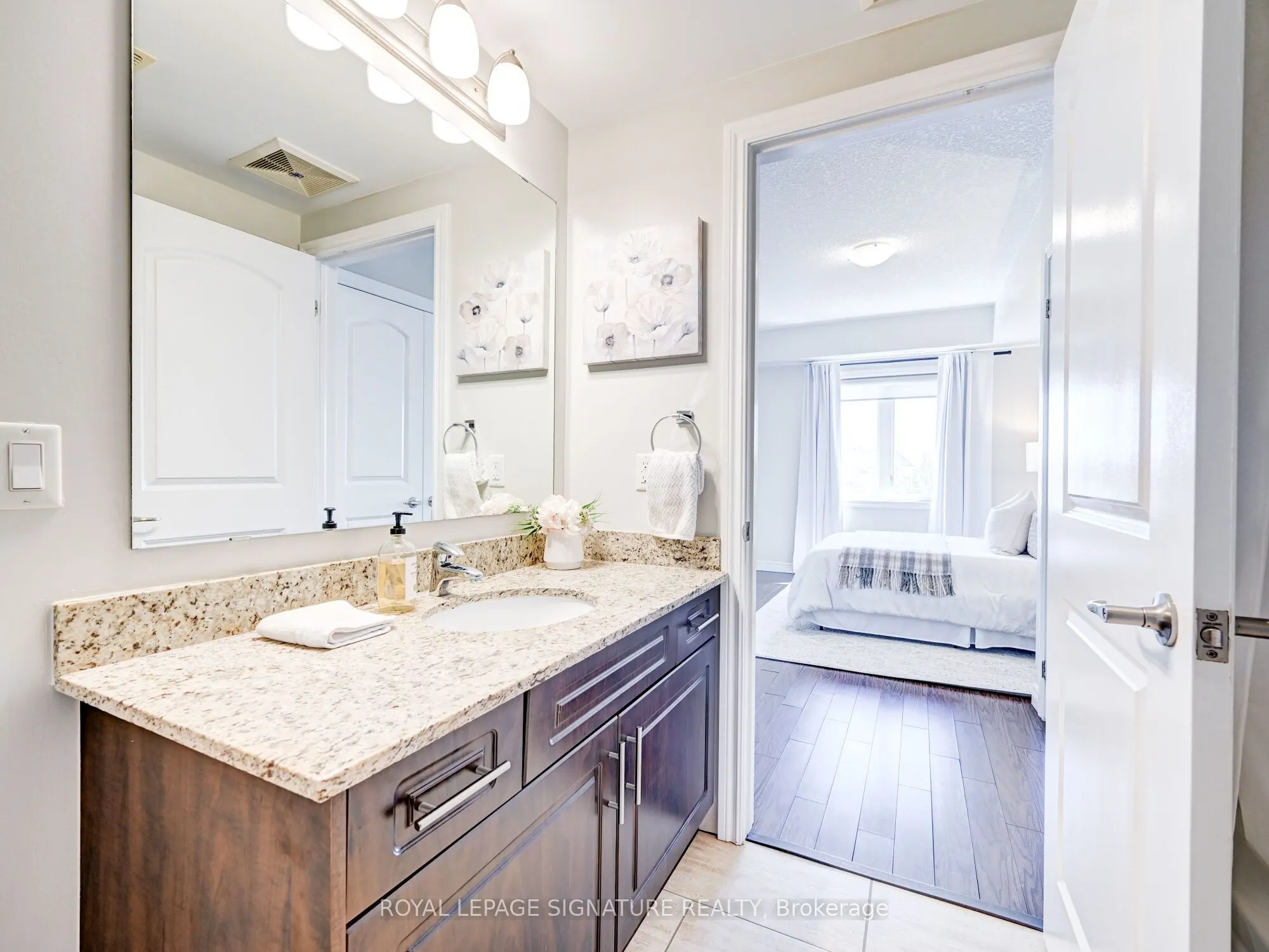 886 Golf Links Road, #205