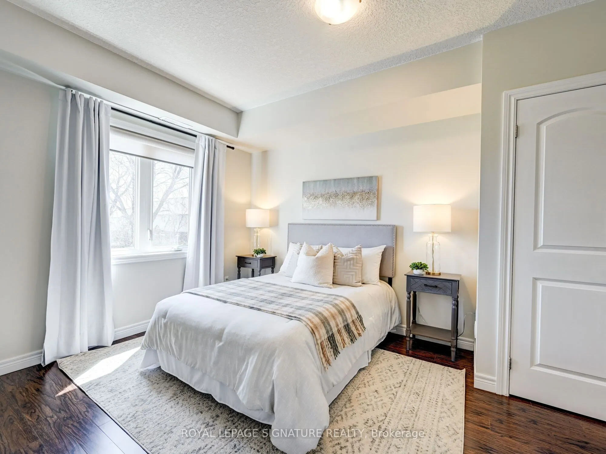 886 Golf Links Road, #205