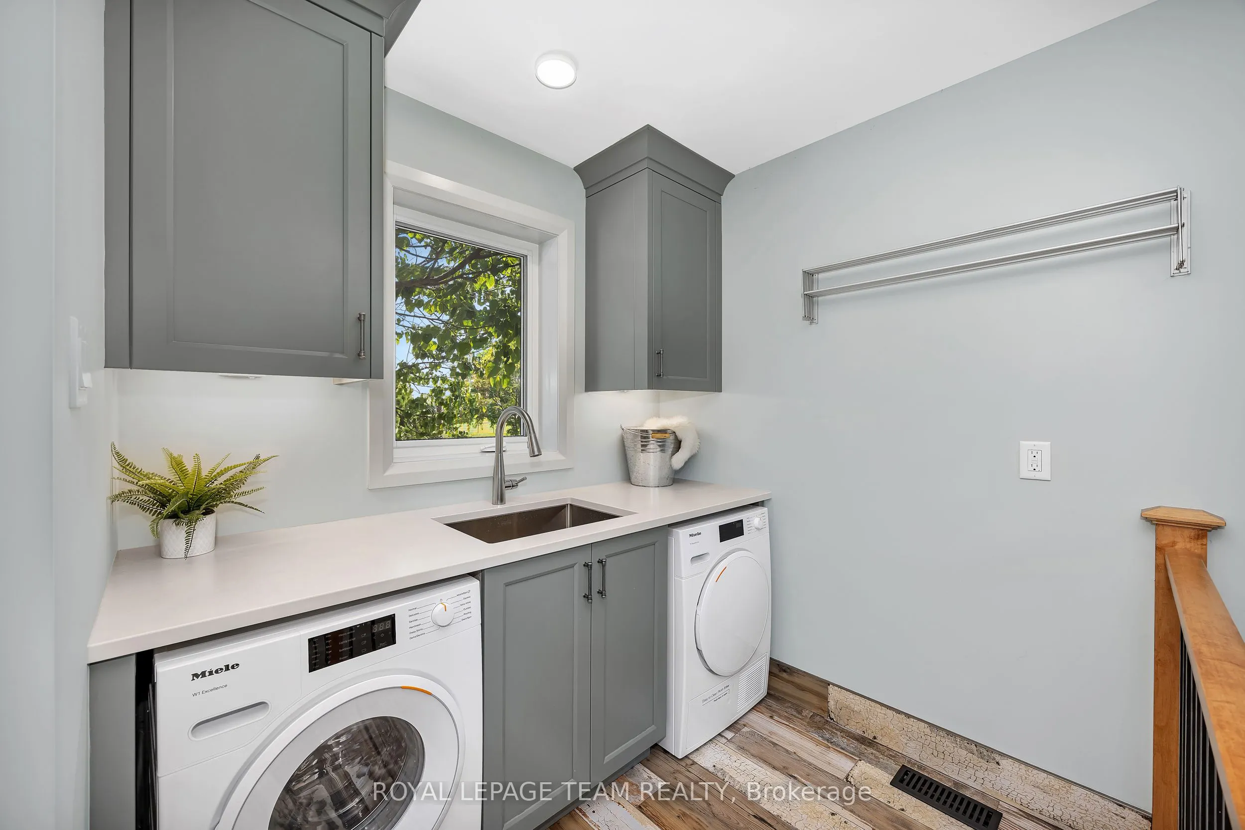 335 Hamilton Road